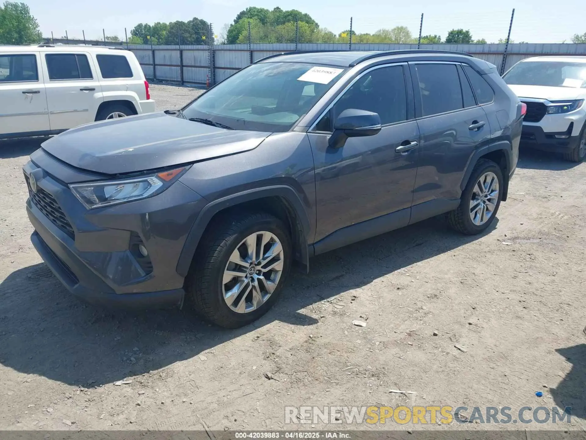 2 Photograph of a damaged car 2T3C1RFV8KW034994 TOYOTA RAV4 2019