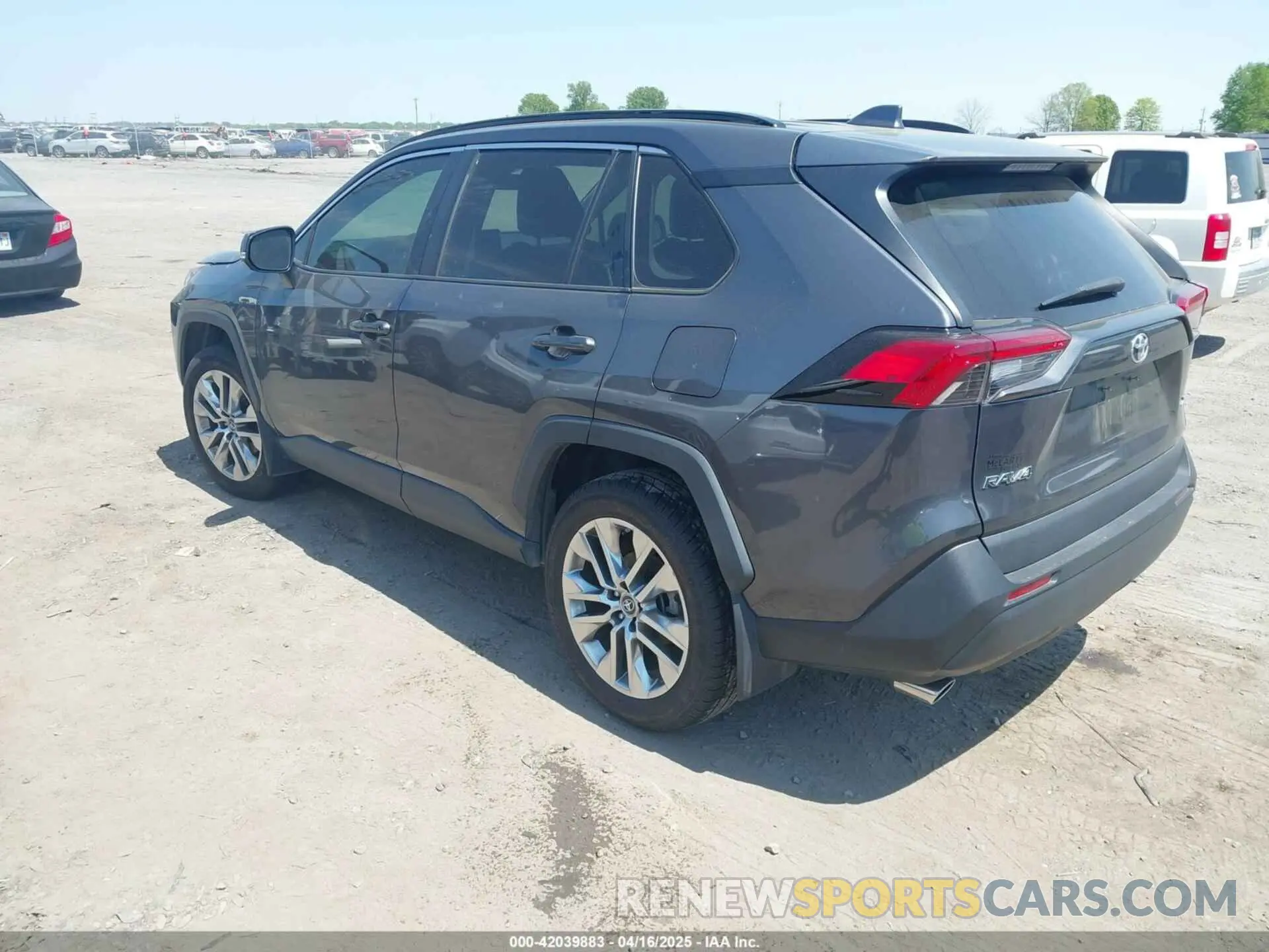 3 Photograph of a damaged car 2T3C1RFV8KW034994 TOYOTA RAV4 2019