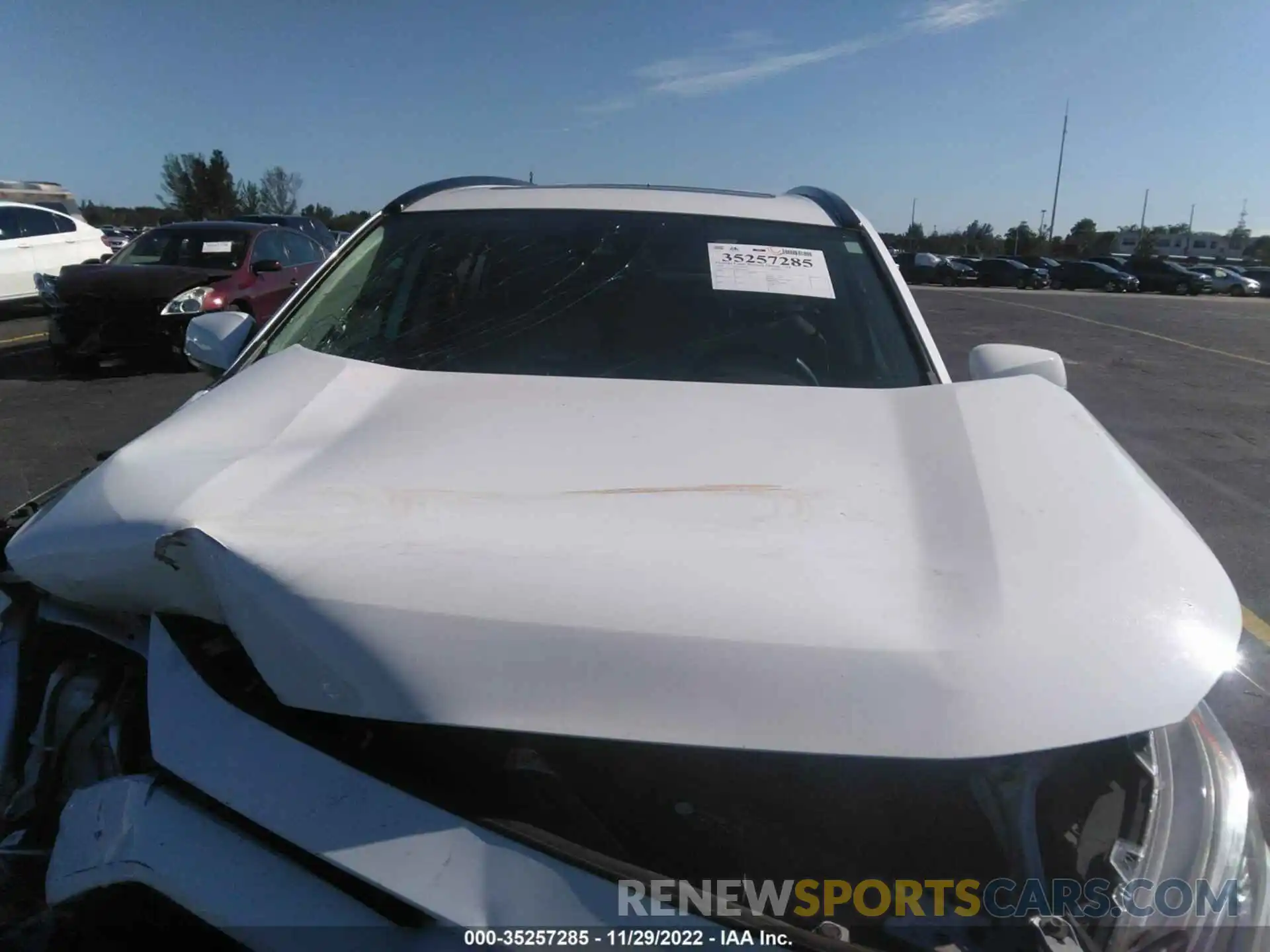 10 Photograph of a damaged car 2T3C1RFV8KW048832 TOYOTA RAV4 2019