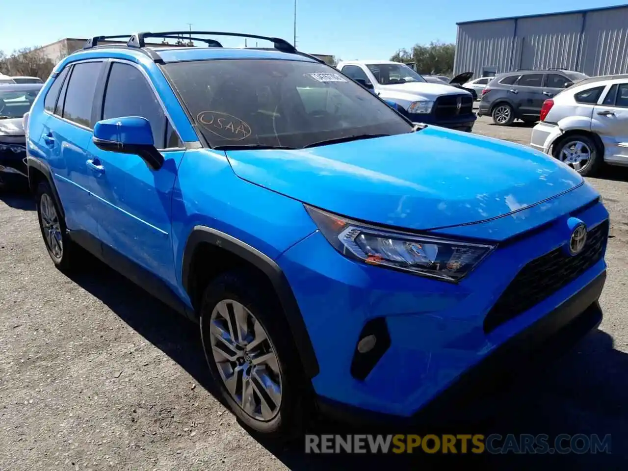 1 Photograph of a damaged car 2T3C1RFV8KW056851 TOYOTA RAV4 2019