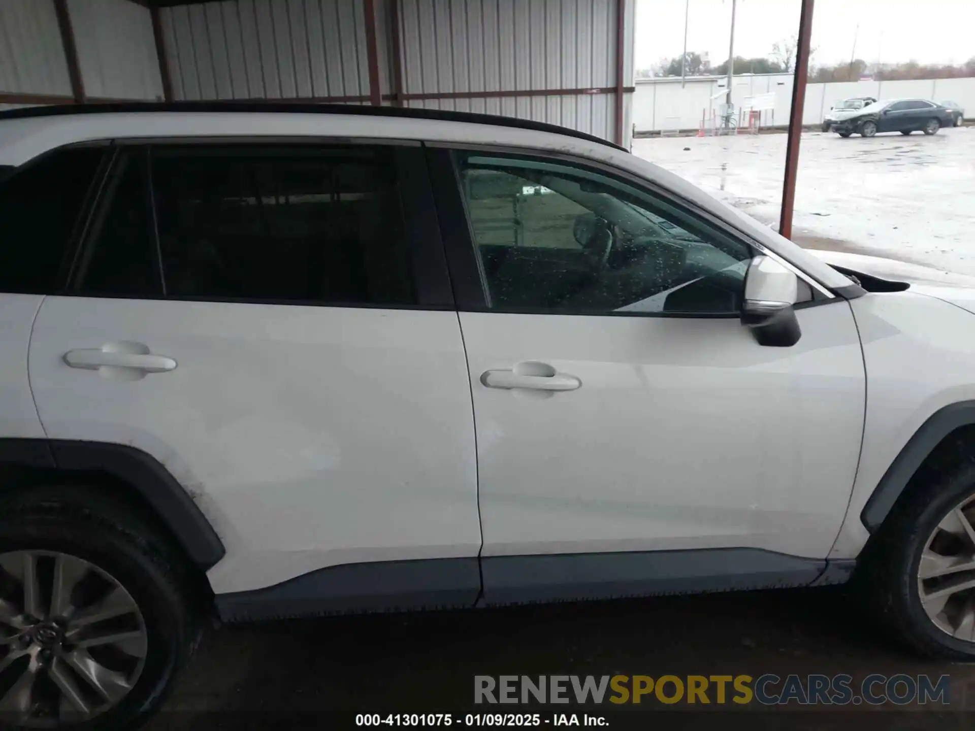 13 Photograph of a damaged car 2T3C1RFV9KC007255 TOYOTA RAV4 2019