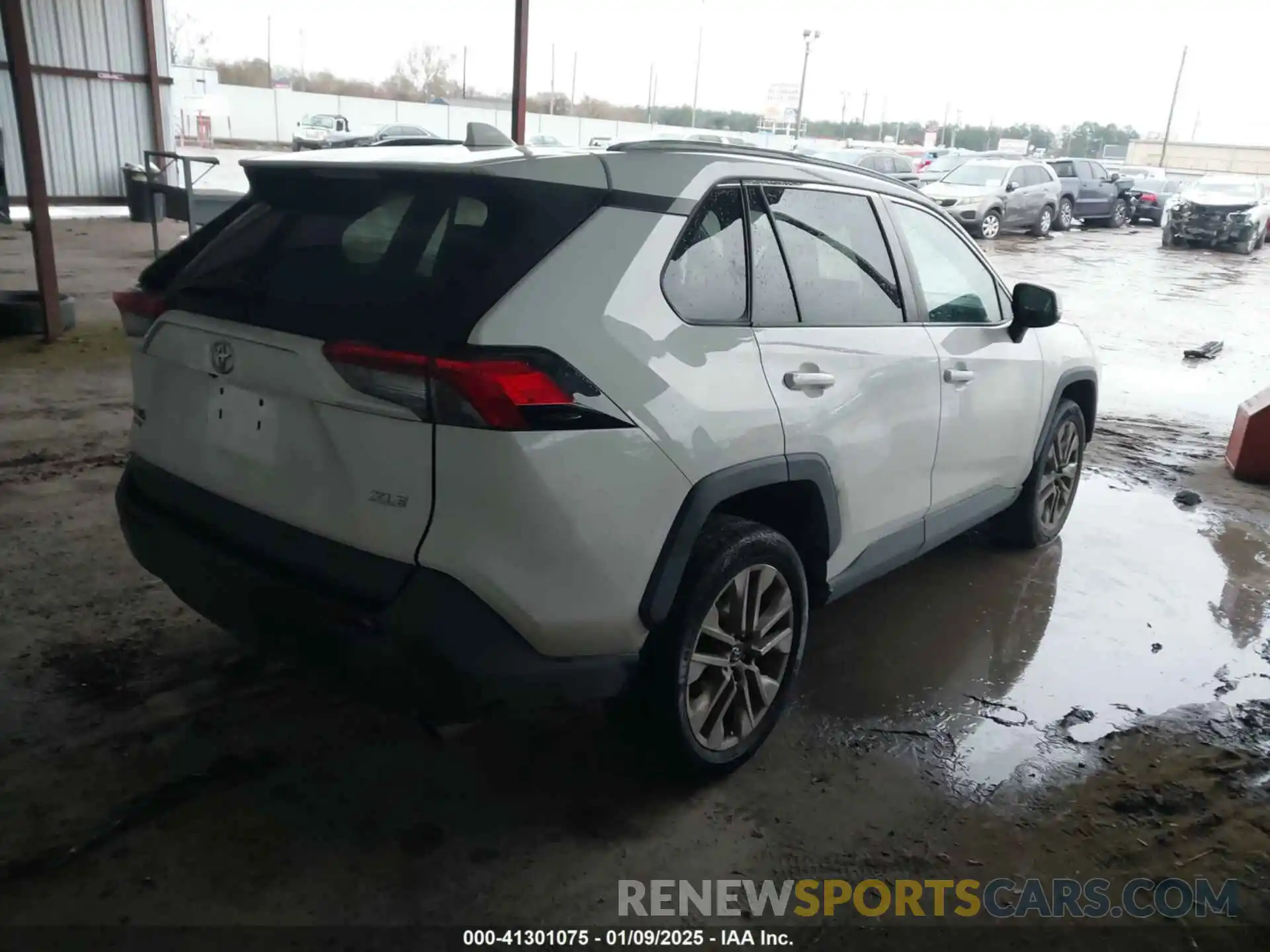 4 Photograph of a damaged car 2T3C1RFV9KC007255 TOYOTA RAV4 2019