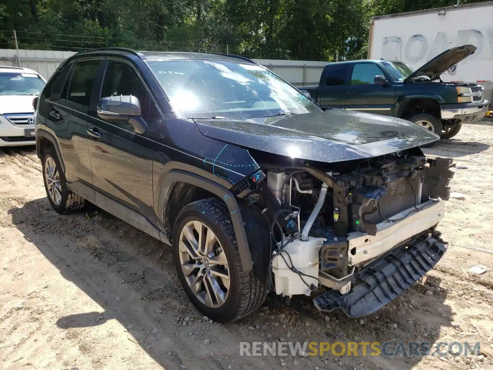 1 Photograph of a damaged car 2T3C1RFV9KC013153 TOYOTA RAV4 2019