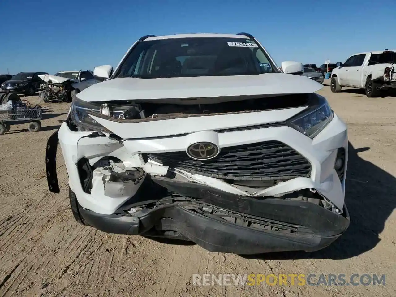 5 Photograph of a damaged car 2T3C1RFV9KC028025 TOYOTA RAV4 2019