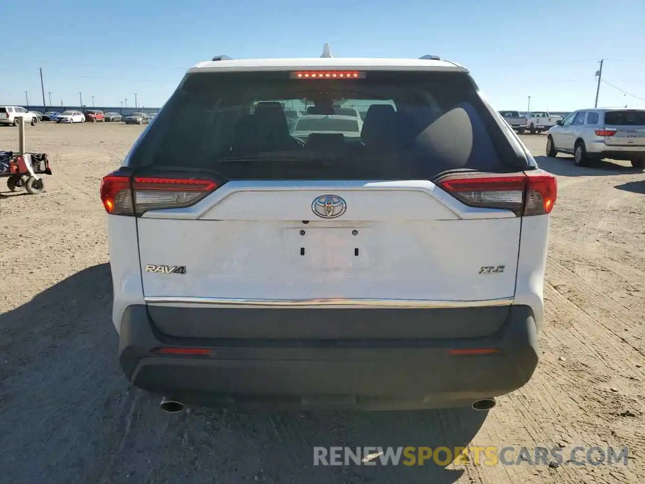 6 Photograph of a damaged car 2T3C1RFV9KC028025 TOYOTA RAV4 2019