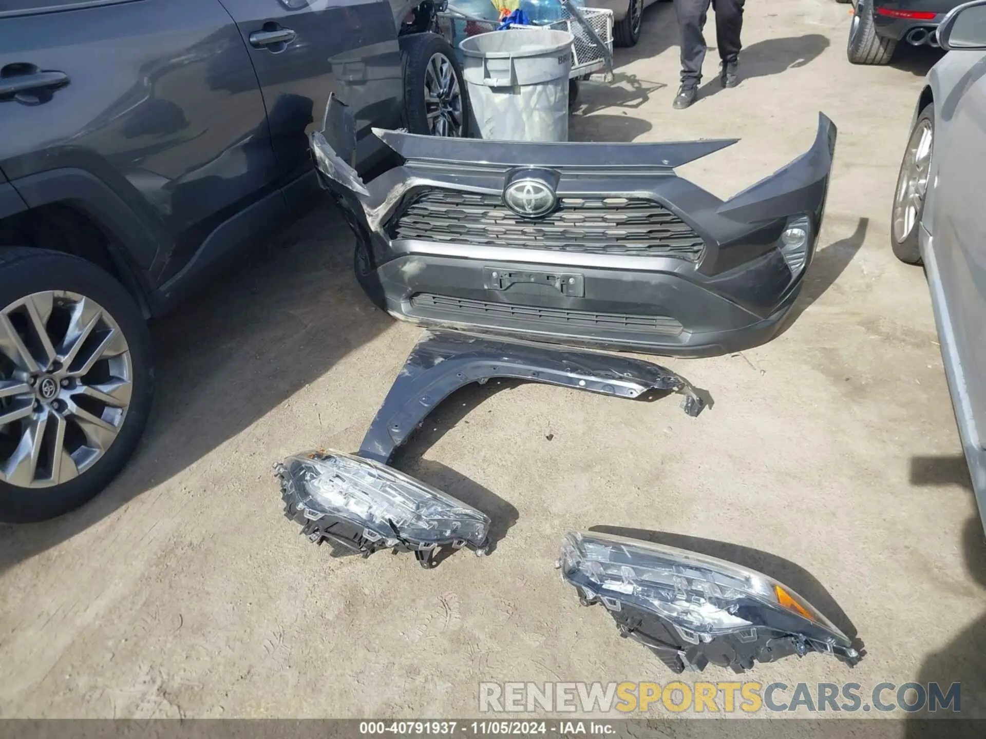 12 Photograph of a damaged car 2T3C1RFV9KW007173 TOYOTA RAV4 2019