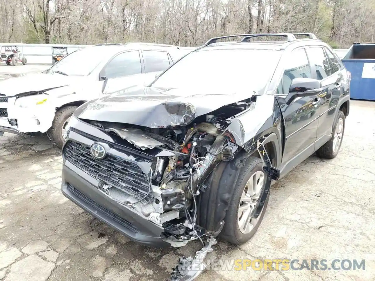 2 Photograph of a damaged car 2T3C1RFV9KW023440 TOYOTA RAV4 2019