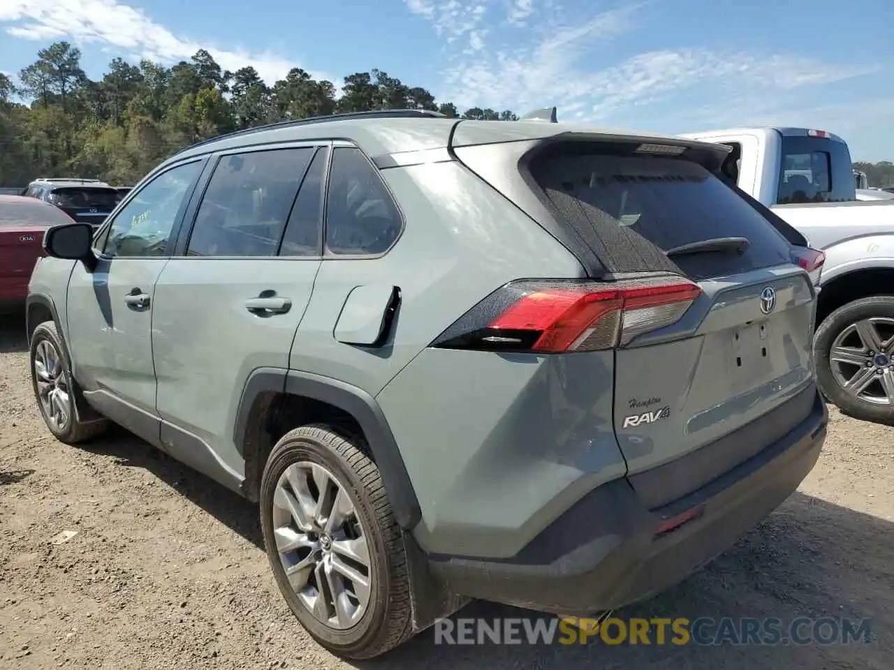 3 Photograph of a damaged car 2T3C1RFV9KW045194 TOYOTA RAV4 2019