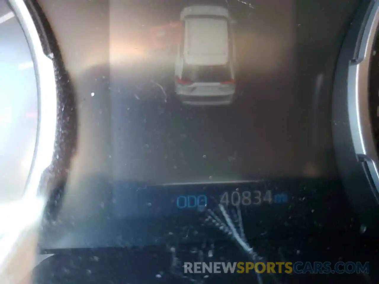 8 Photograph of a damaged car 2T3C1RFV9KW045194 TOYOTA RAV4 2019