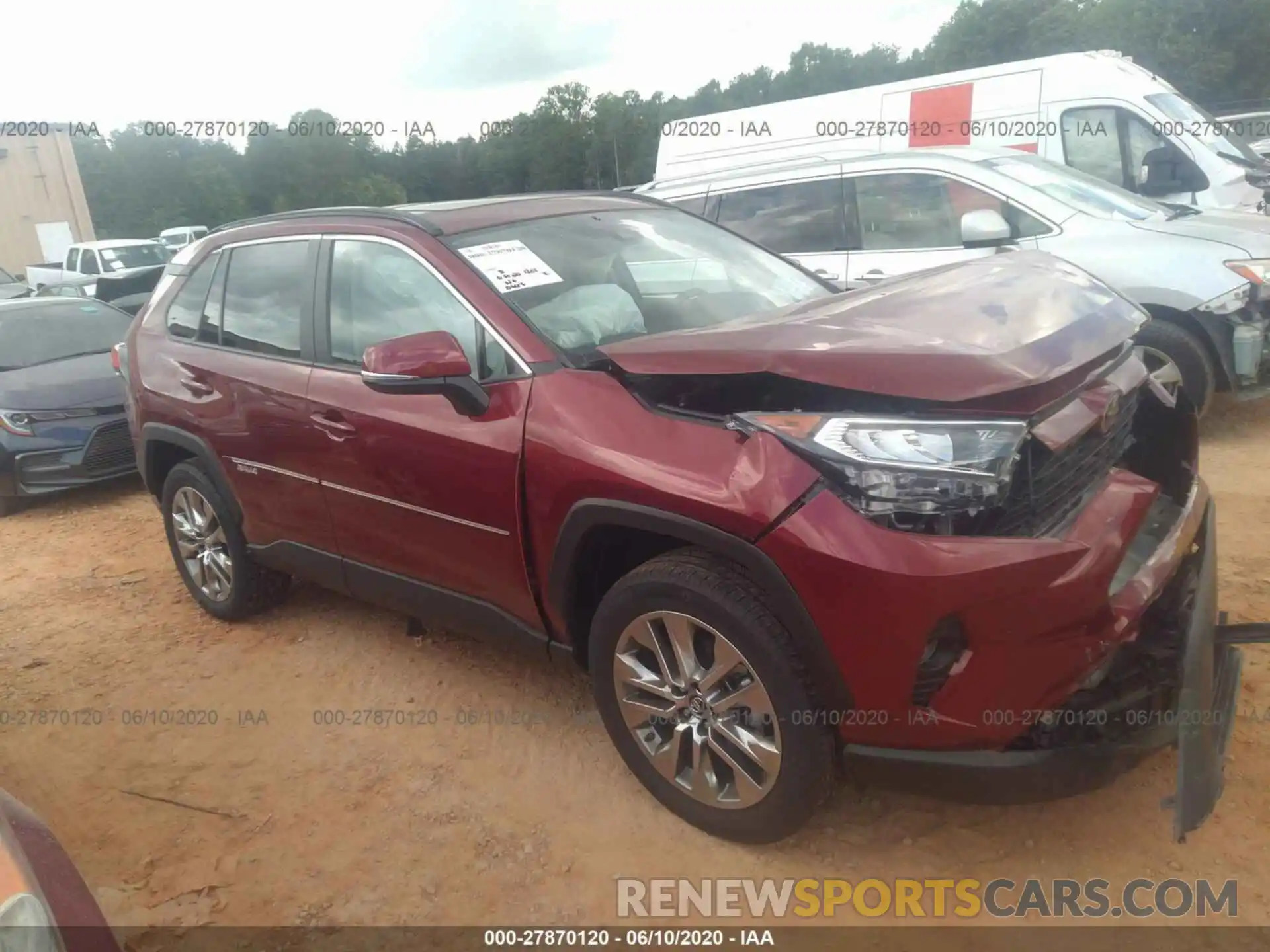 1 Photograph of a damaged car 2T3C1RFV9KW054039 TOYOTA RAV4 2019