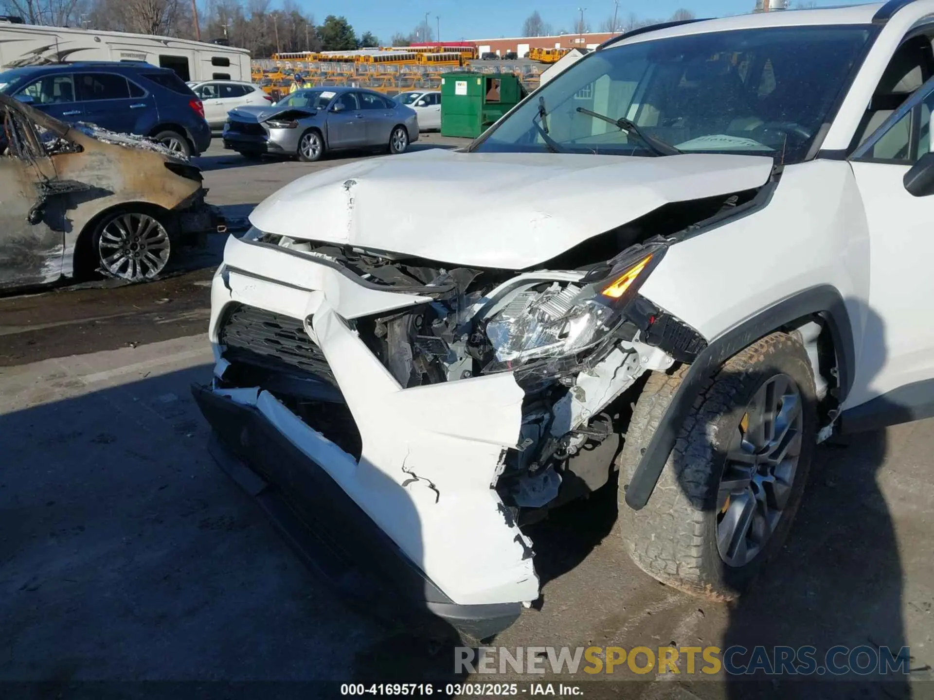 6 Photograph of a damaged car 2T3C1RFV9KW056468 TOYOTA RAV4 2019