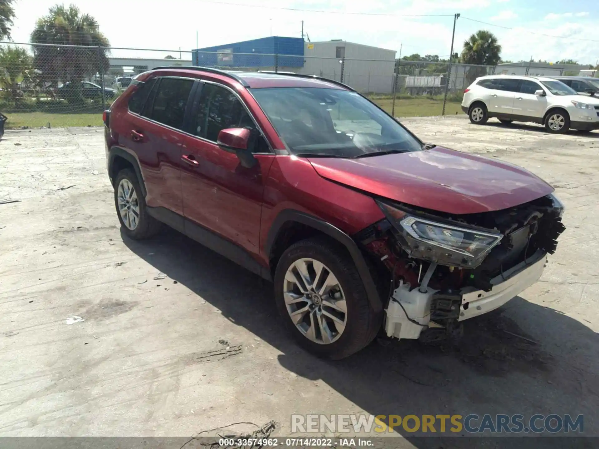 1 Photograph of a damaged car 2T3C1RFVXKC005143 TOYOTA RAV4 2019