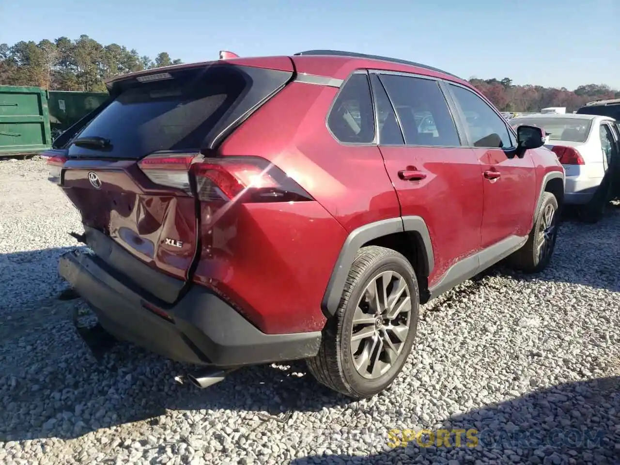 4 Photograph of a damaged car 2T3C1RFVXKC013663 TOYOTA RAV4 2019