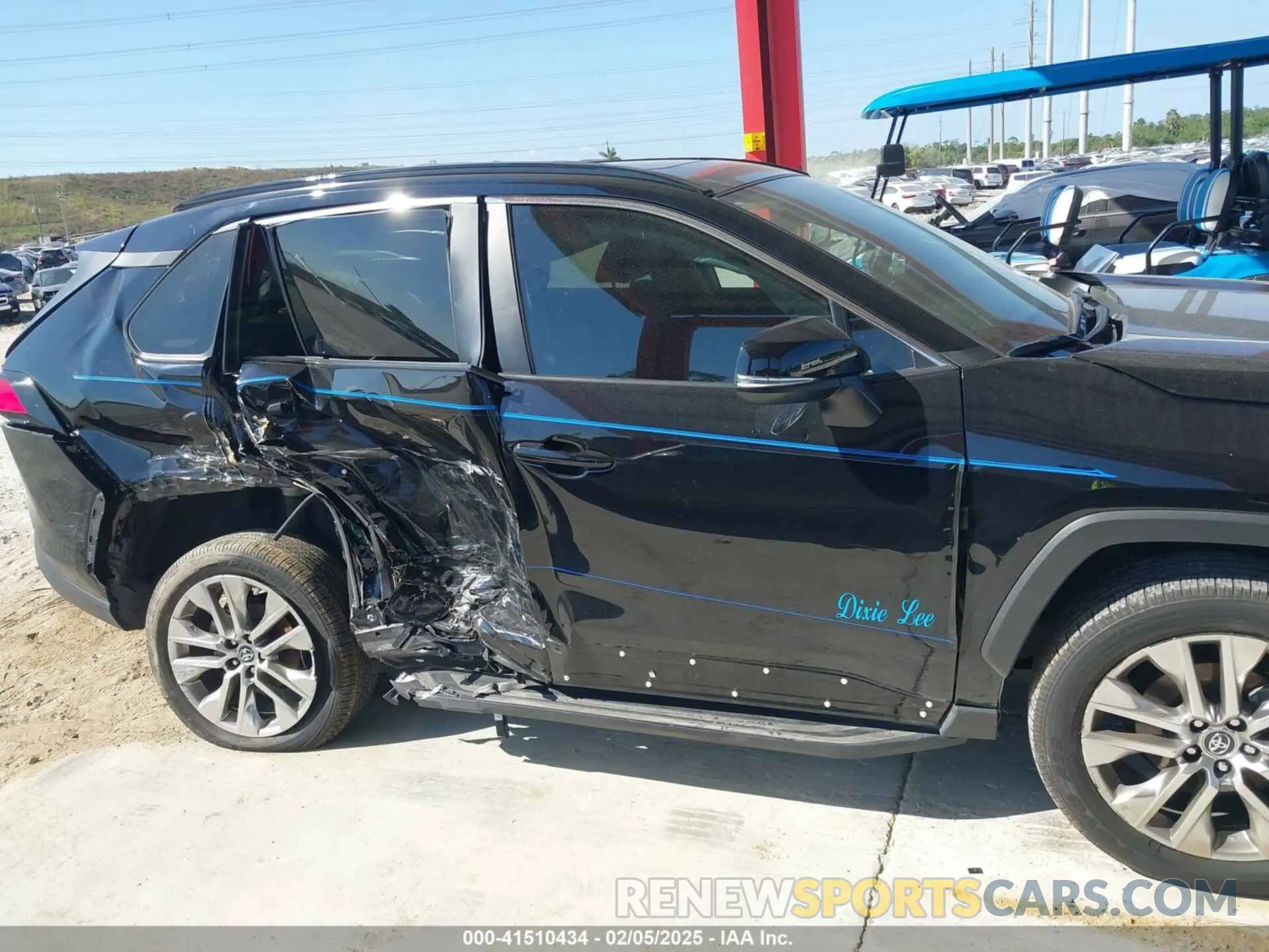 6 Photograph of a damaged car 2T3C1RFVXKW023284 TOYOTA RAV4 2019