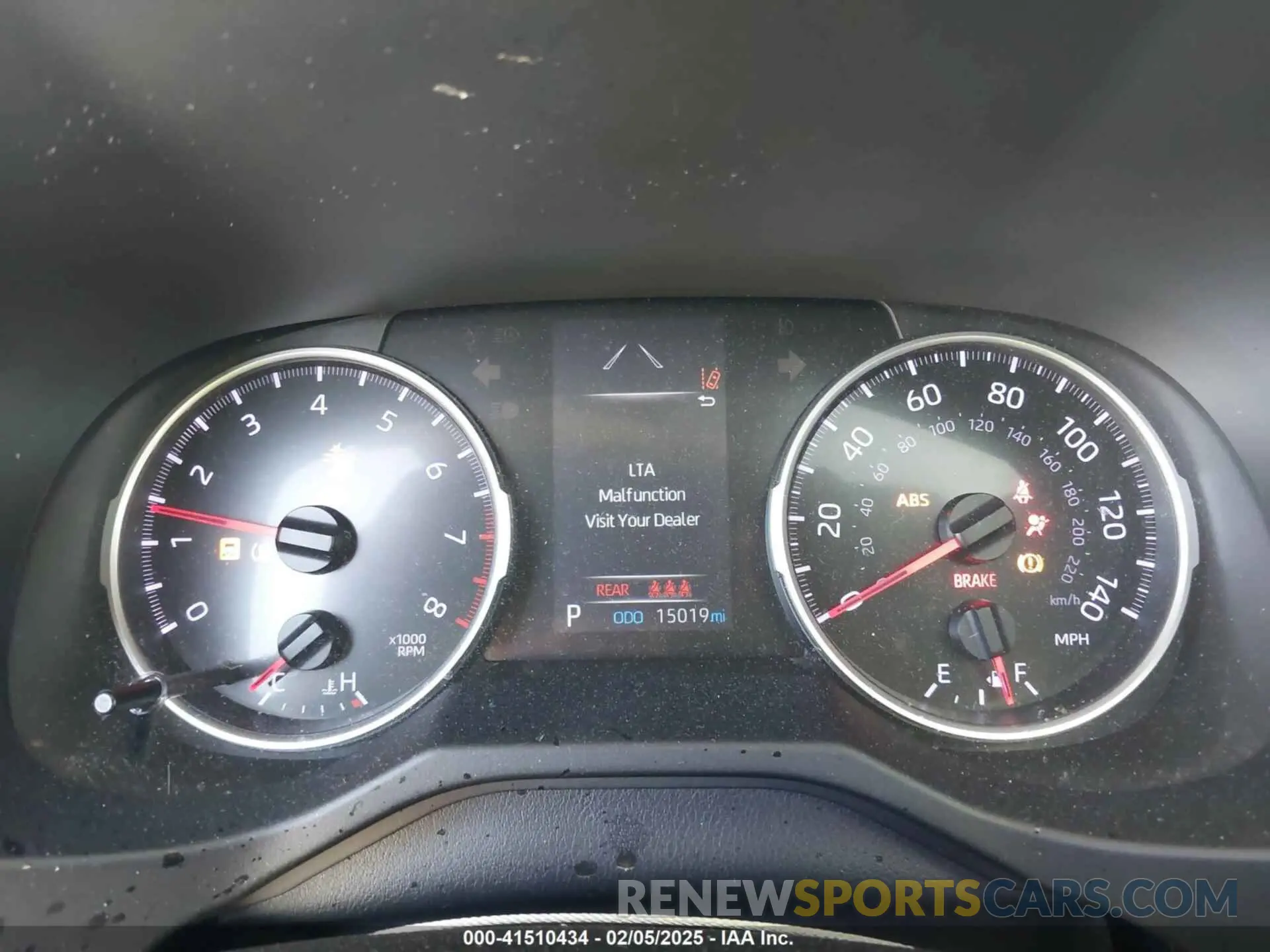 7 Photograph of a damaged car 2T3C1RFVXKW023284 TOYOTA RAV4 2019