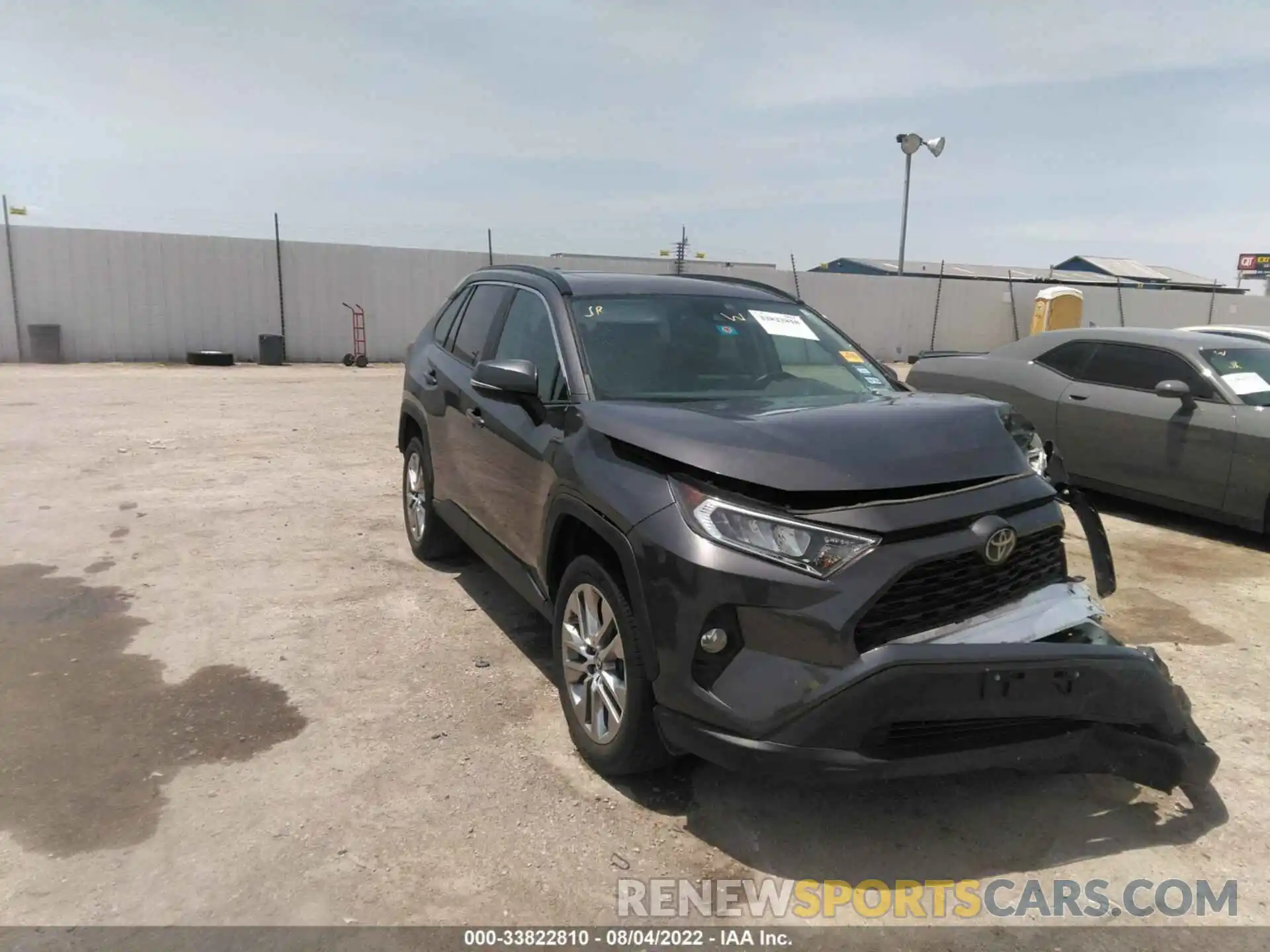 1 Photograph of a damaged car 2T3C1RFVXKW026928 TOYOTA RAV4 2019