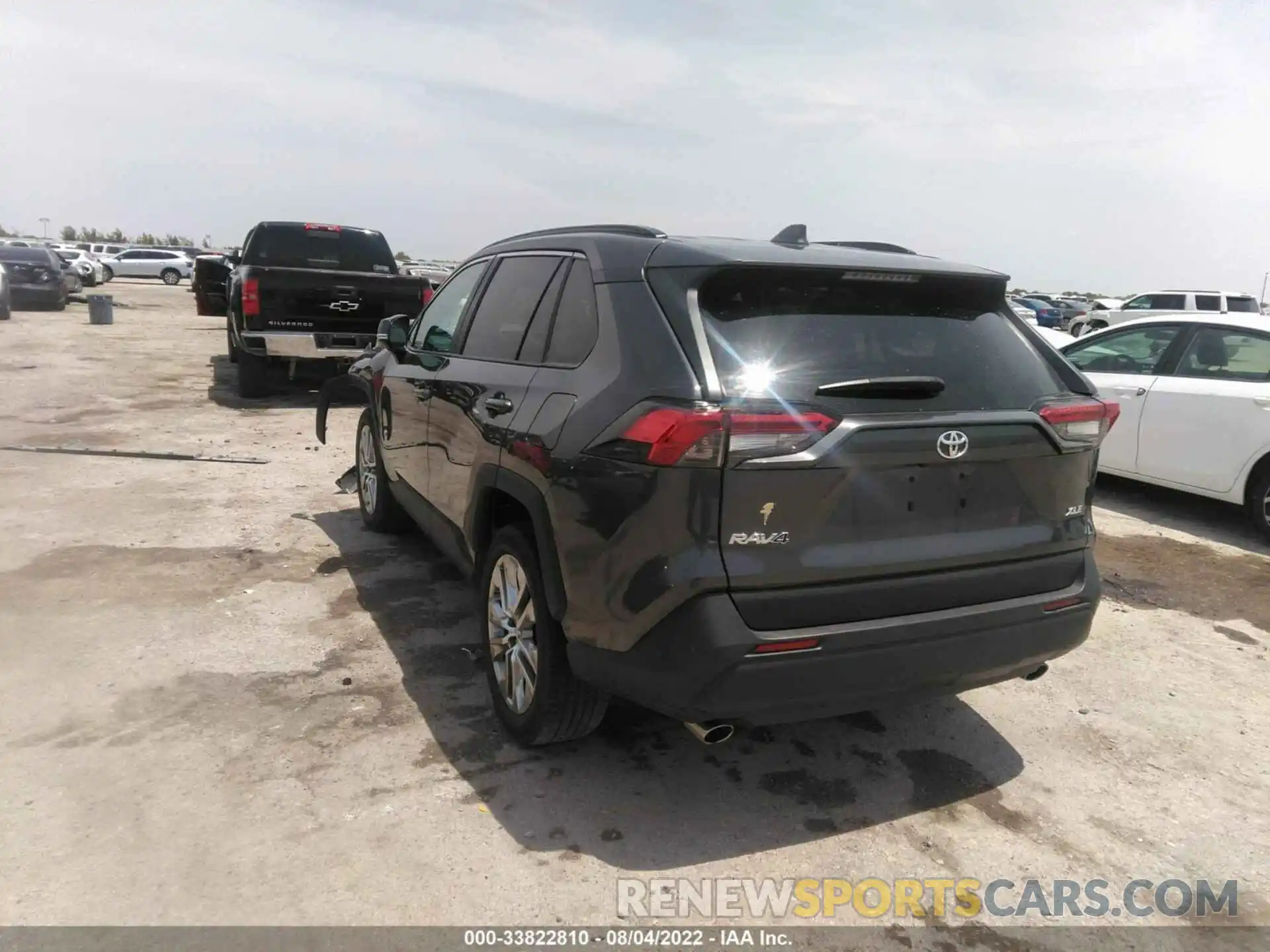 3 Photograph of a damaged car 2T3C1RFVXKW026928 TOYOTA RAV4 2019