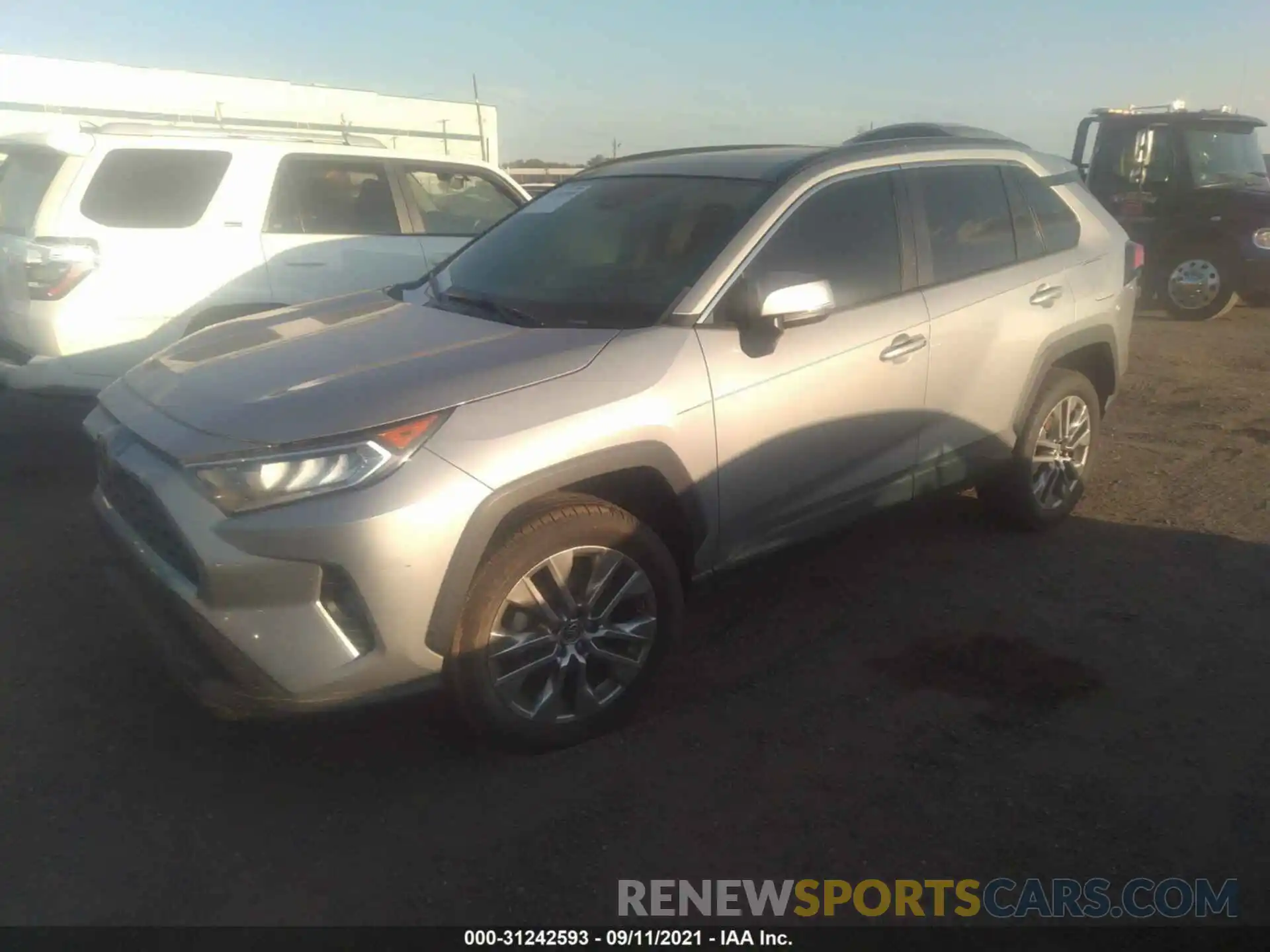 2 Photograph of a damaged car 2T3C1RFVXKW027688 TOYOTA RAV4 2019