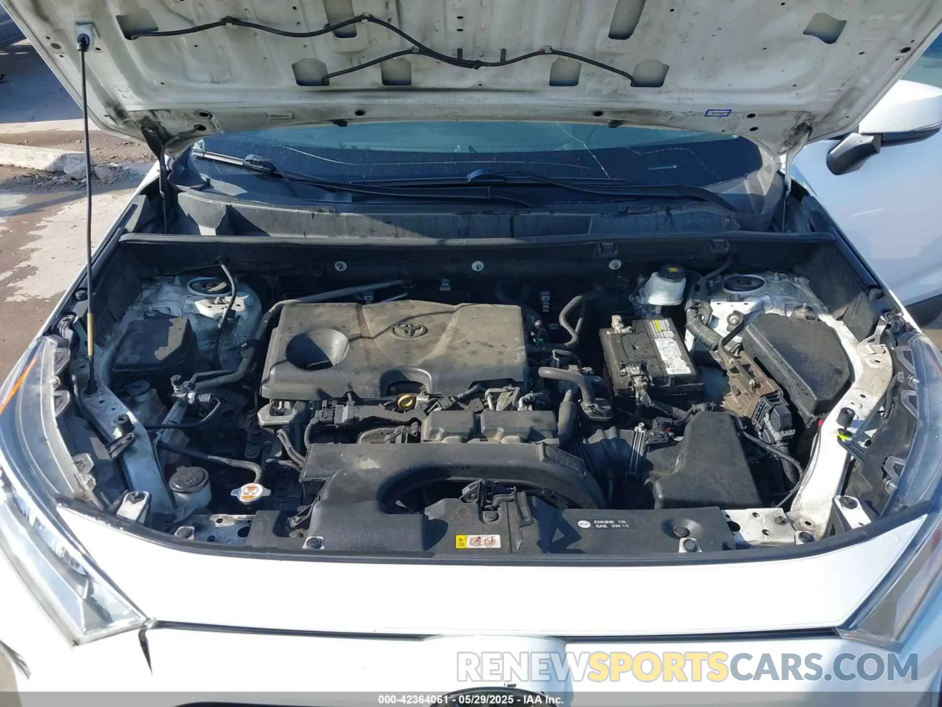 10 Photograph of a damaged car 2T3C1RFVXKW047889 TOYOTA RAV4 2019