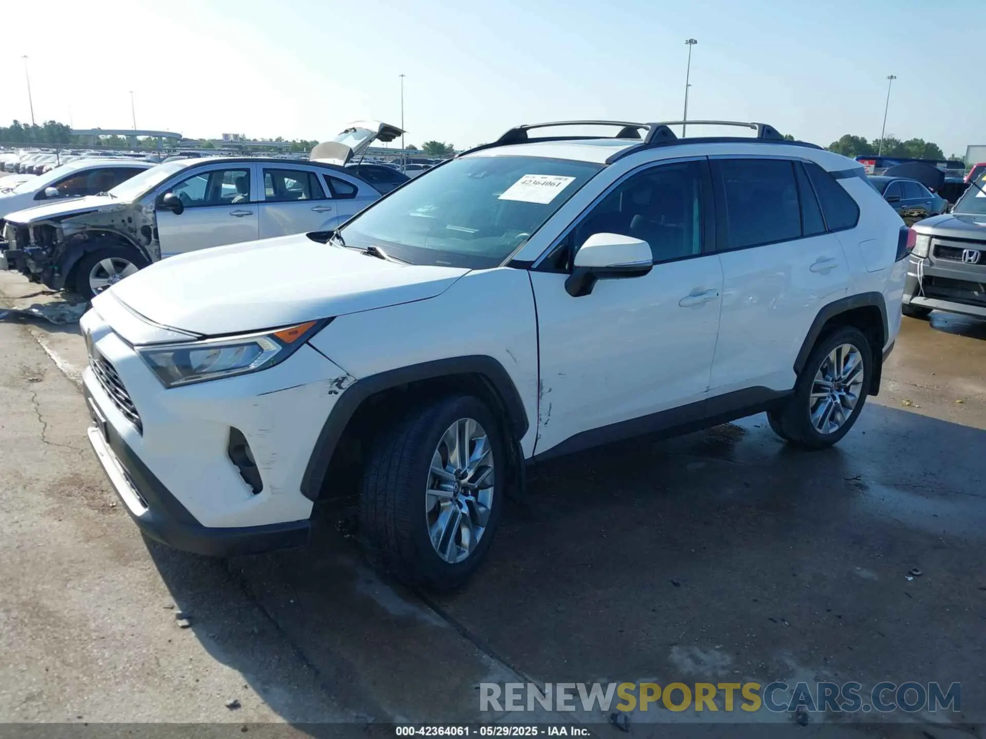 2 Photograph of a damaged car 2T3C1RFVXKW047889 TOYOTA RAV4 2019