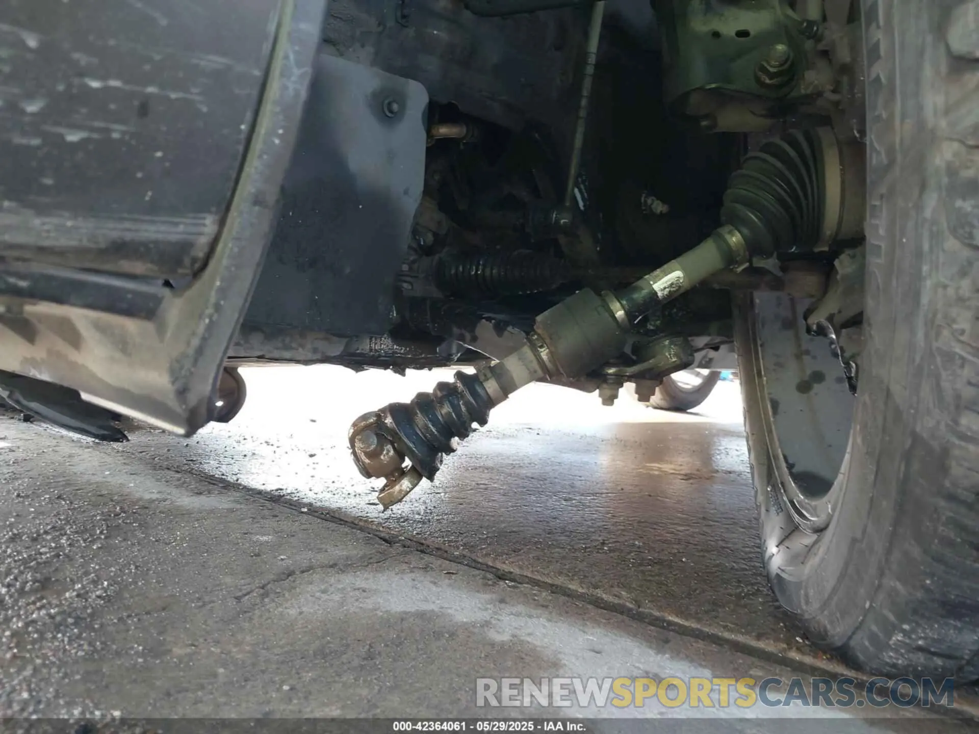 21 Photograph of a damaged car 2T3C1RFVXKW047889 TOYOTA RAV4 2019