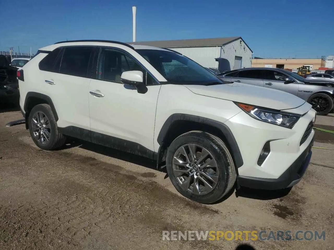 4 Photograph of a damaged car 2T3D1RFV2KC023236 TOYOTA RAV4 2019