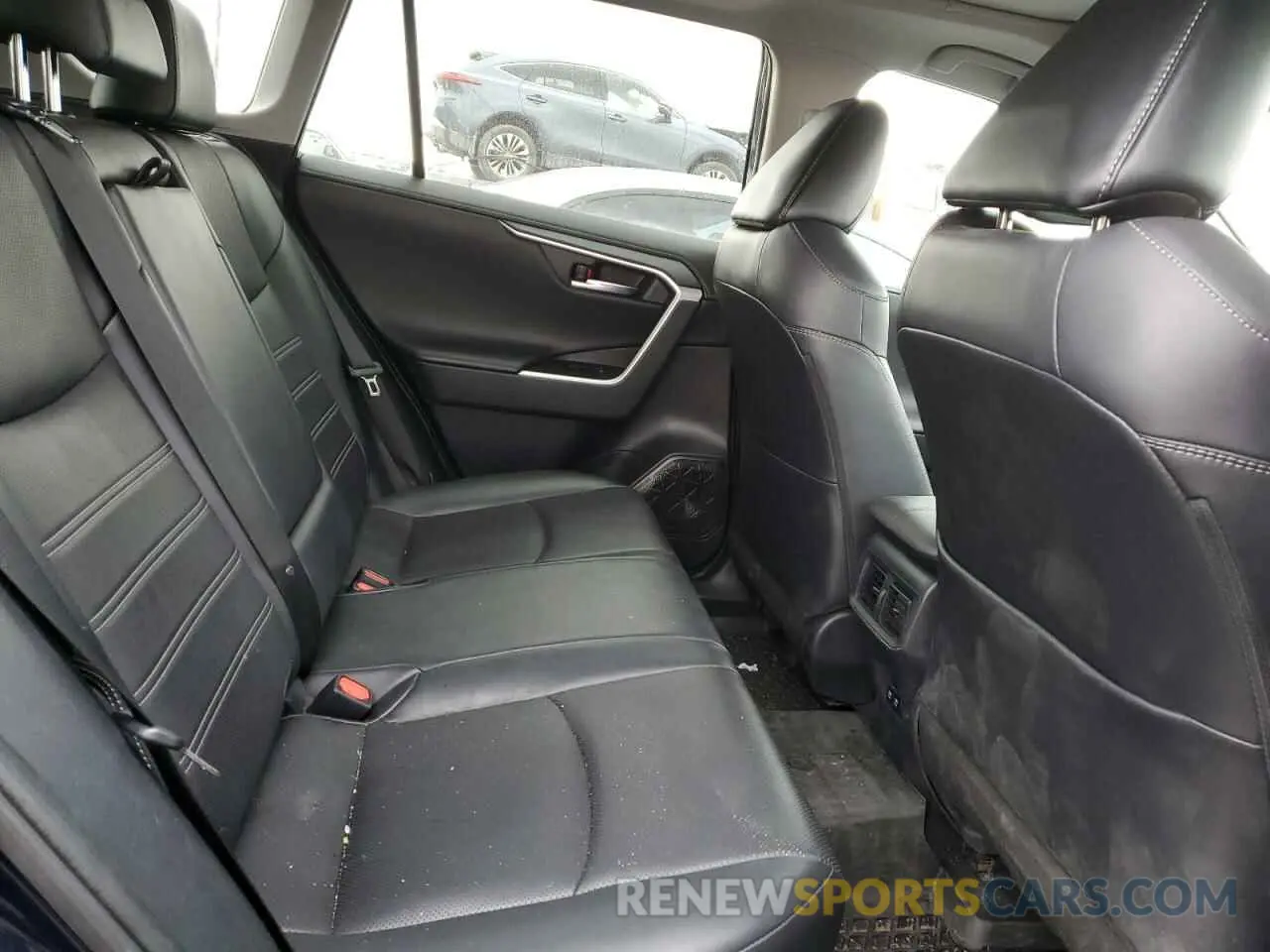 11 Photograph of a damaged car 2T3D1RFV2KW017631 TOYOTA RAV4 2019