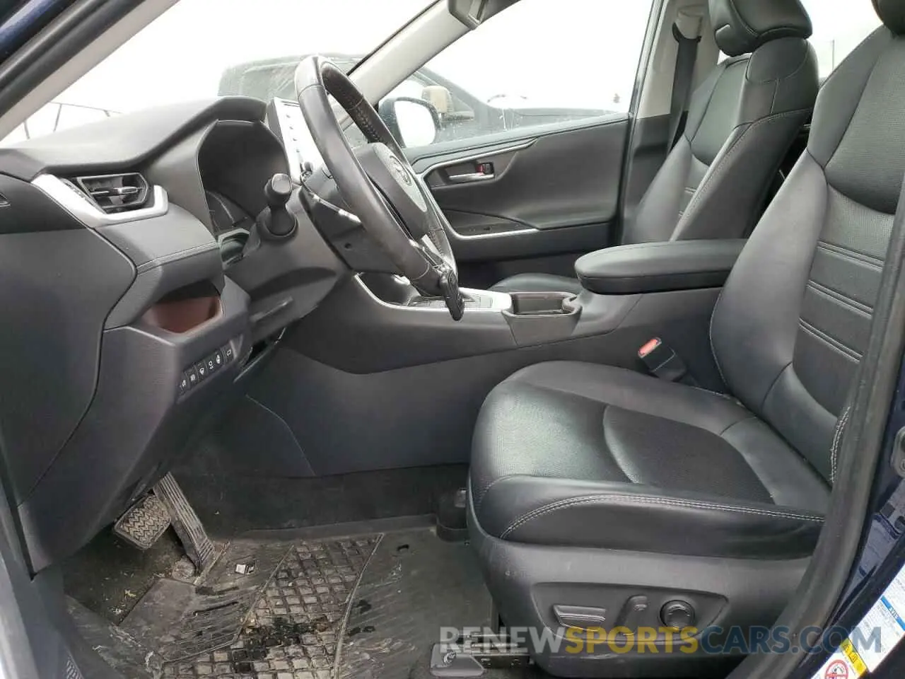 7 Photograph of a damaged car 2T3D1RFV2KW017631 TOYOTA RAV4 2019