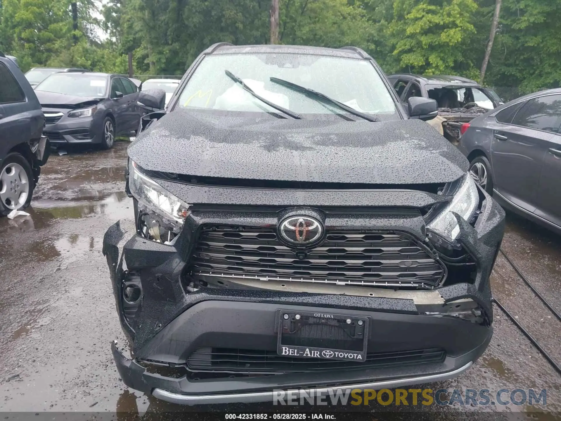 12 Photograph of a damaged car 2T3D1RFV3KC009815 TOYOTA RAV4 2019