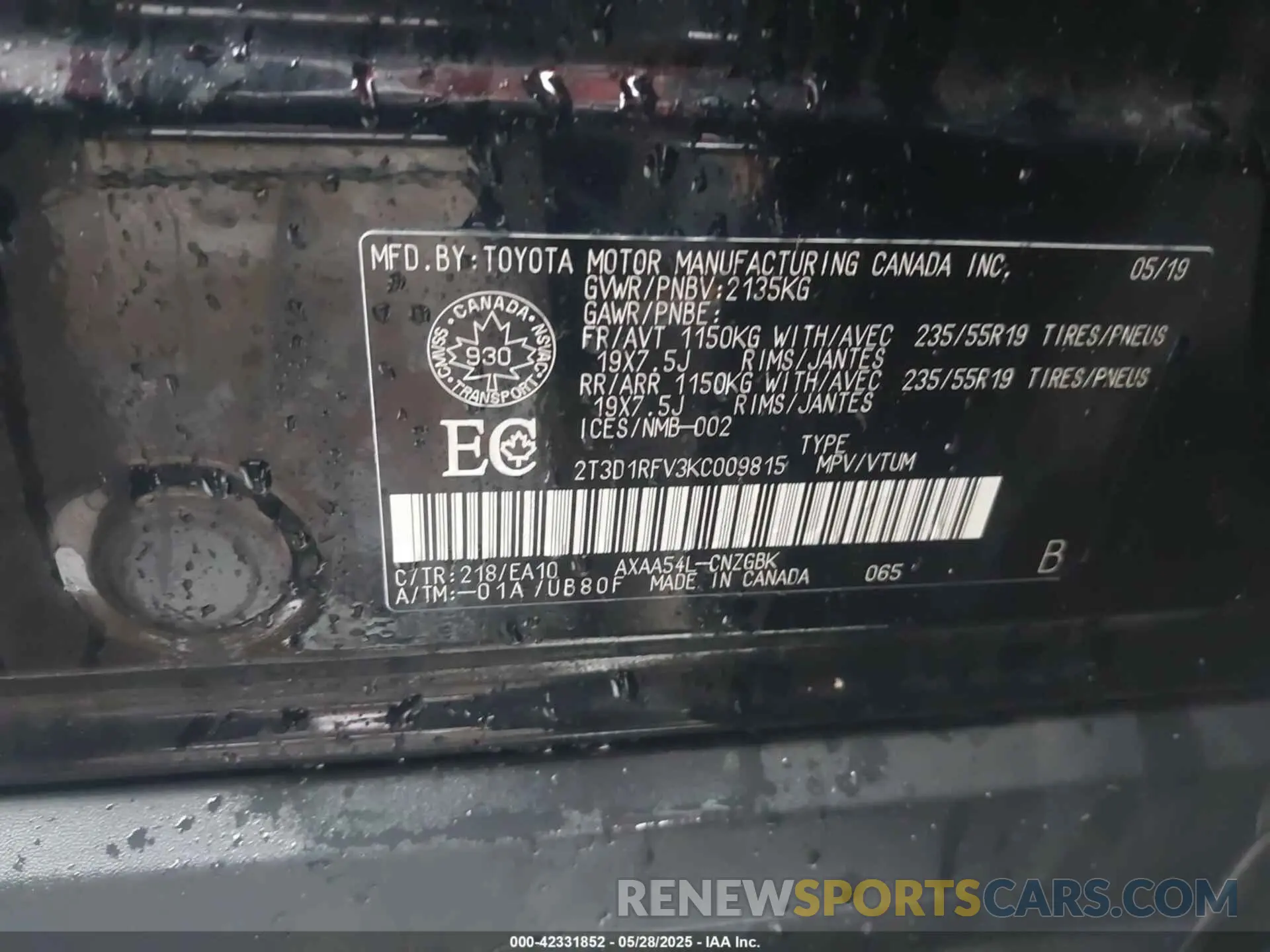 9 Photograph of a damaged car 2T3D1RFV3KC009815 TOYOTA RAV4 2019