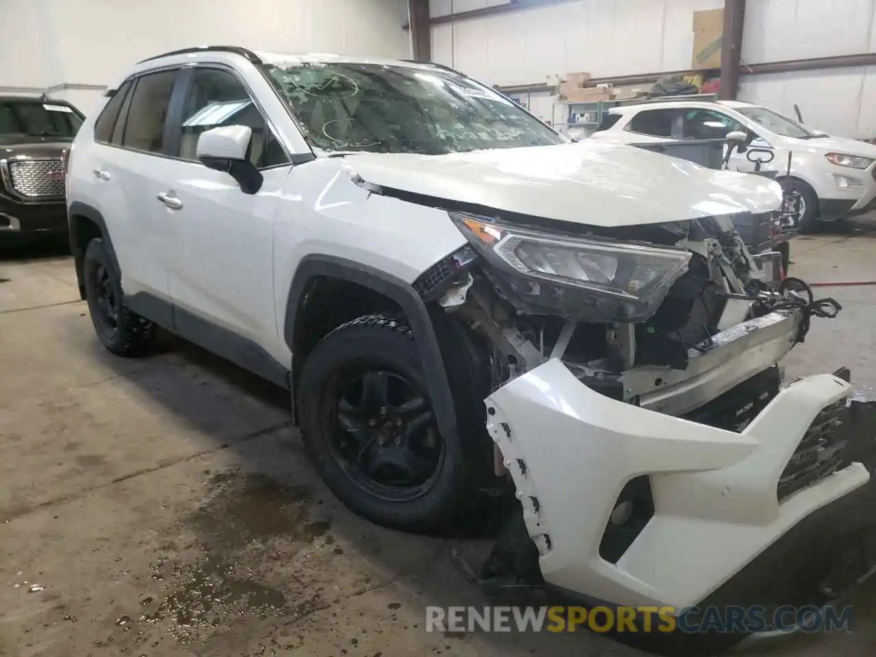 1 Photograph of a damaged car 2T3D1RFV4KC005904 TOYOTA RAV4 2019