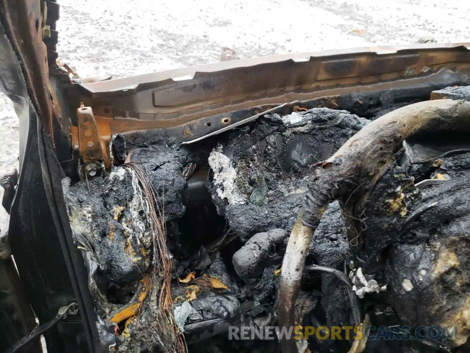 8 Photograph of a damaged car 2T3D1RFV6KW022850 TOYOTA RAV4 2019