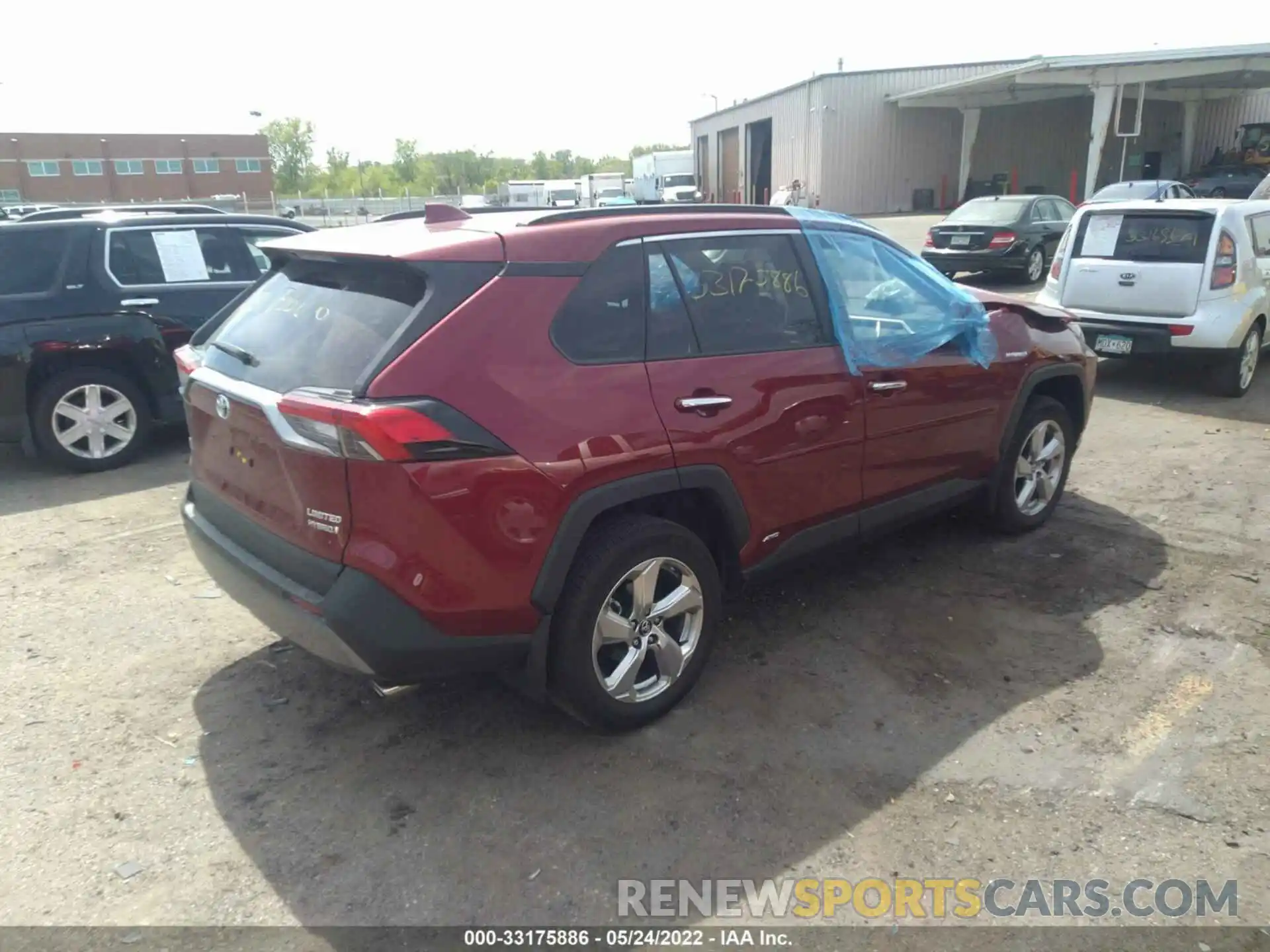 4 Photograph of a damaged car 2T3DWRFV0KW013174 TOYOTA RAV4 2019