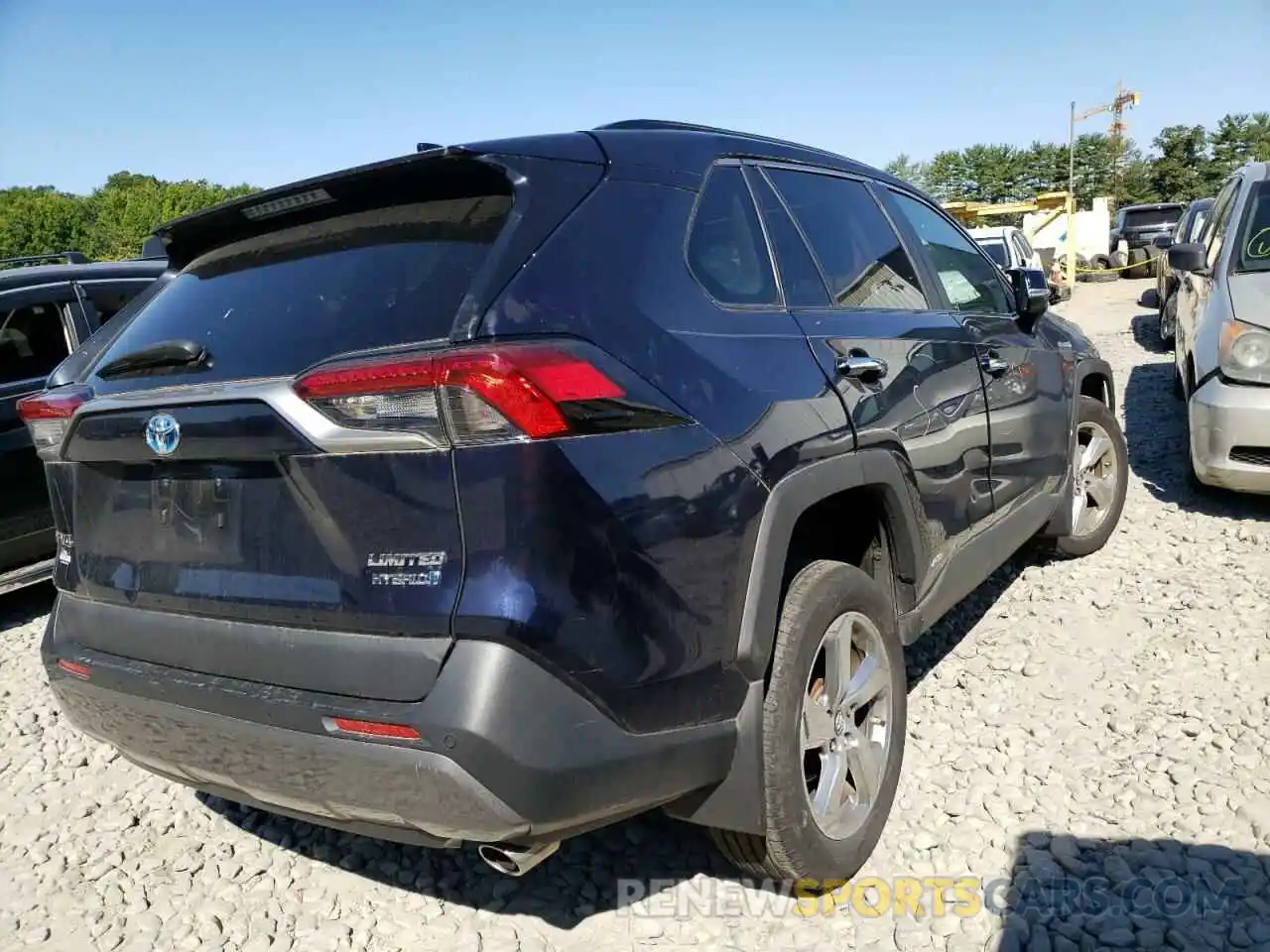 4 Photograph of a damaged car 2T3DWRFV0KW020013 TOYOTA RAV4 2019