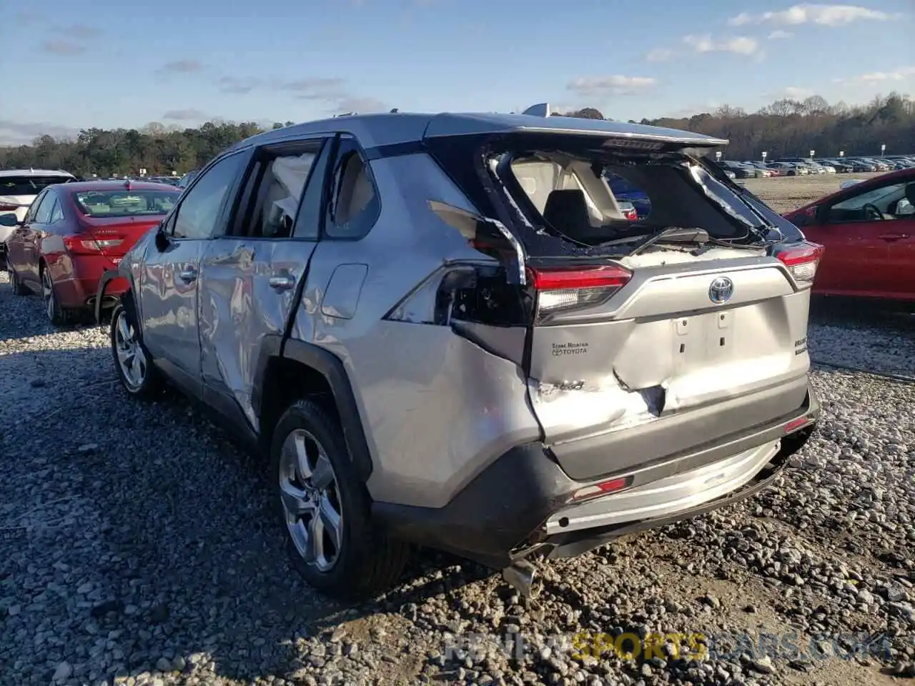 3 Photograph of a damaged car 2T3DWRFV0KW043646 TOYOTA RAV4 2019