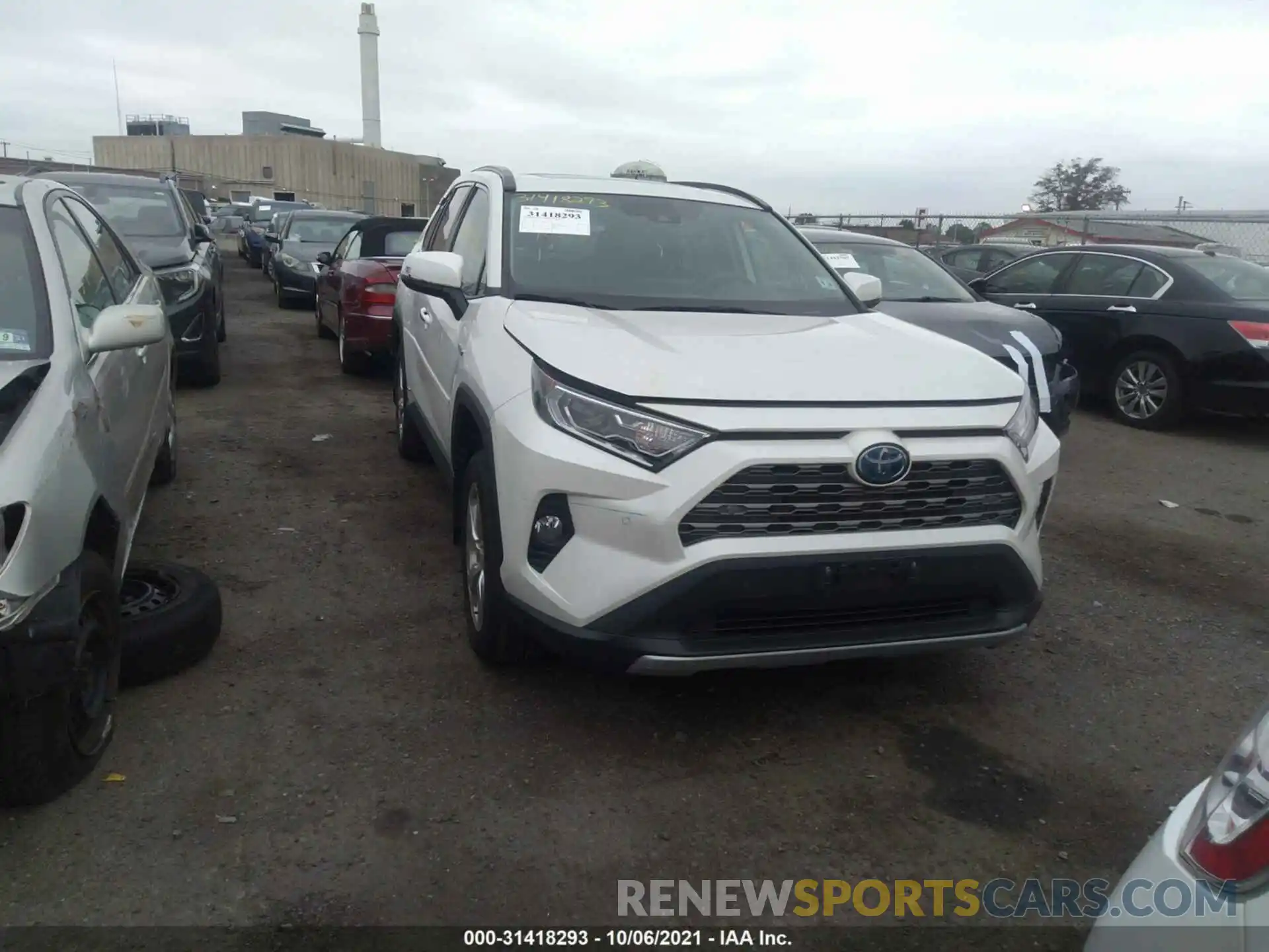 1 Photograph of a damaged car 2T3DWRFV1KW013524 TOYOTA RAV4 2019