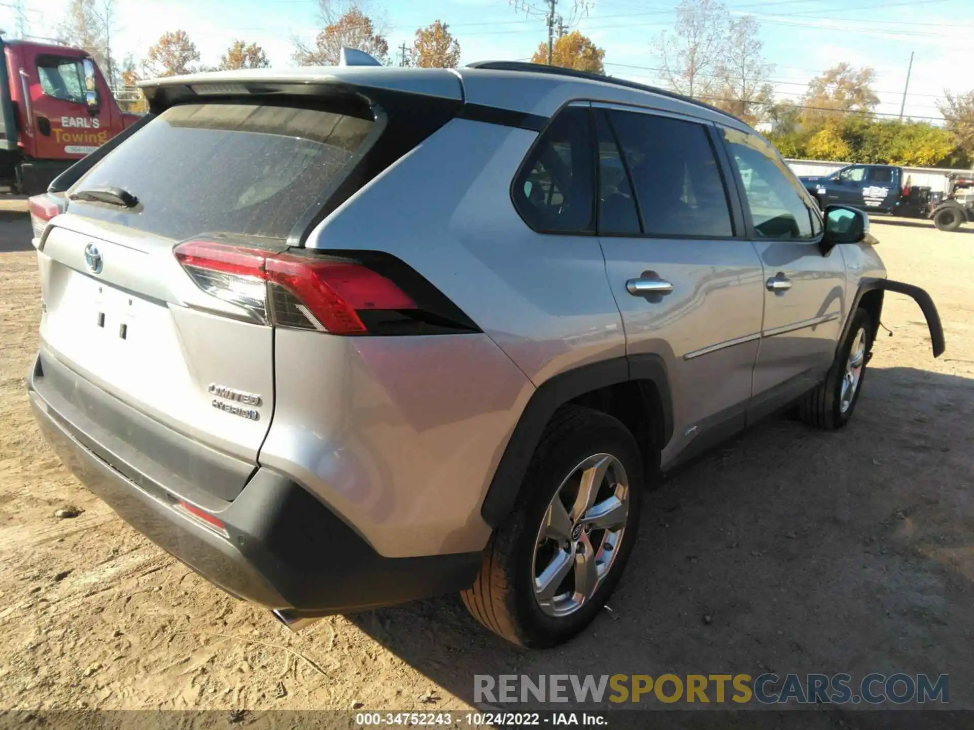 4 Photograph of a damaged car 2T3DWRFV1KW017198 TOYOTA RAV4 2019