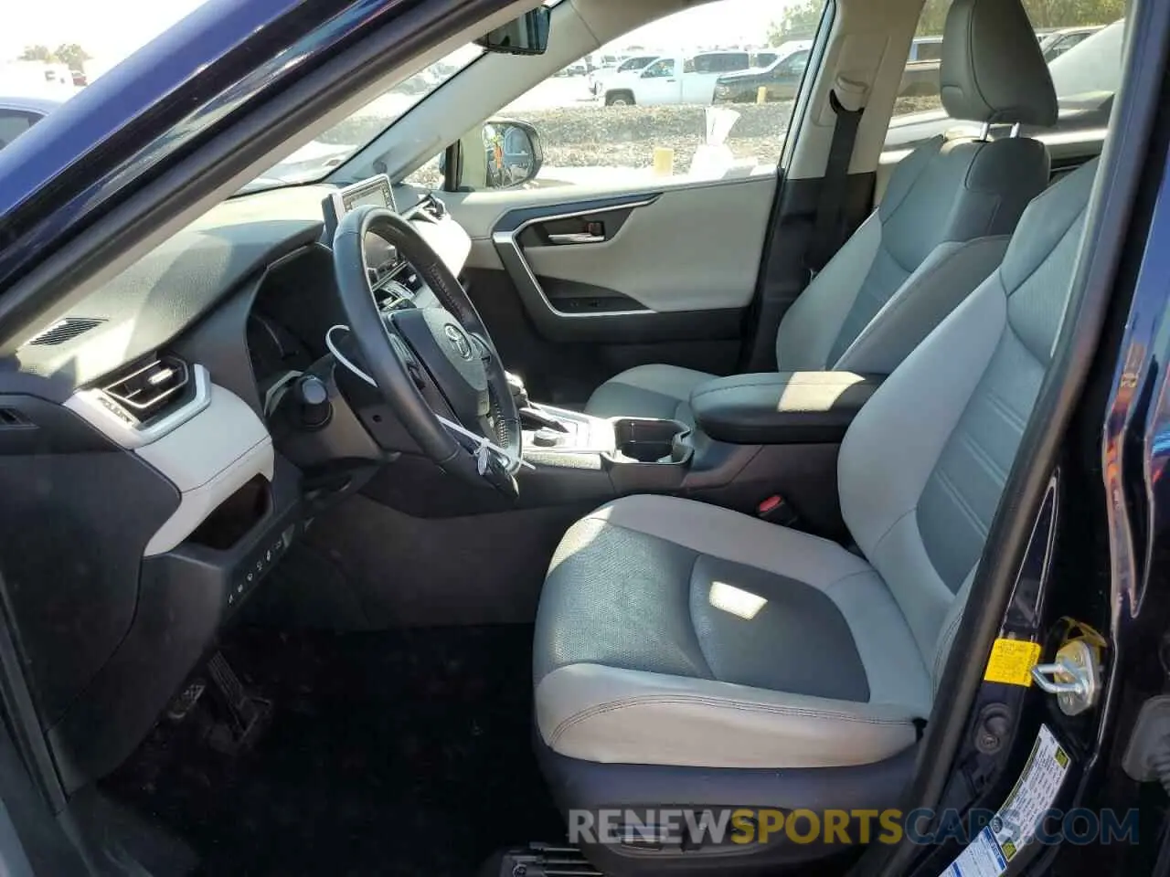 7 Photograph of a damaged car 2T3DWRFV1KW034888 TOYOTA RAV4 2019