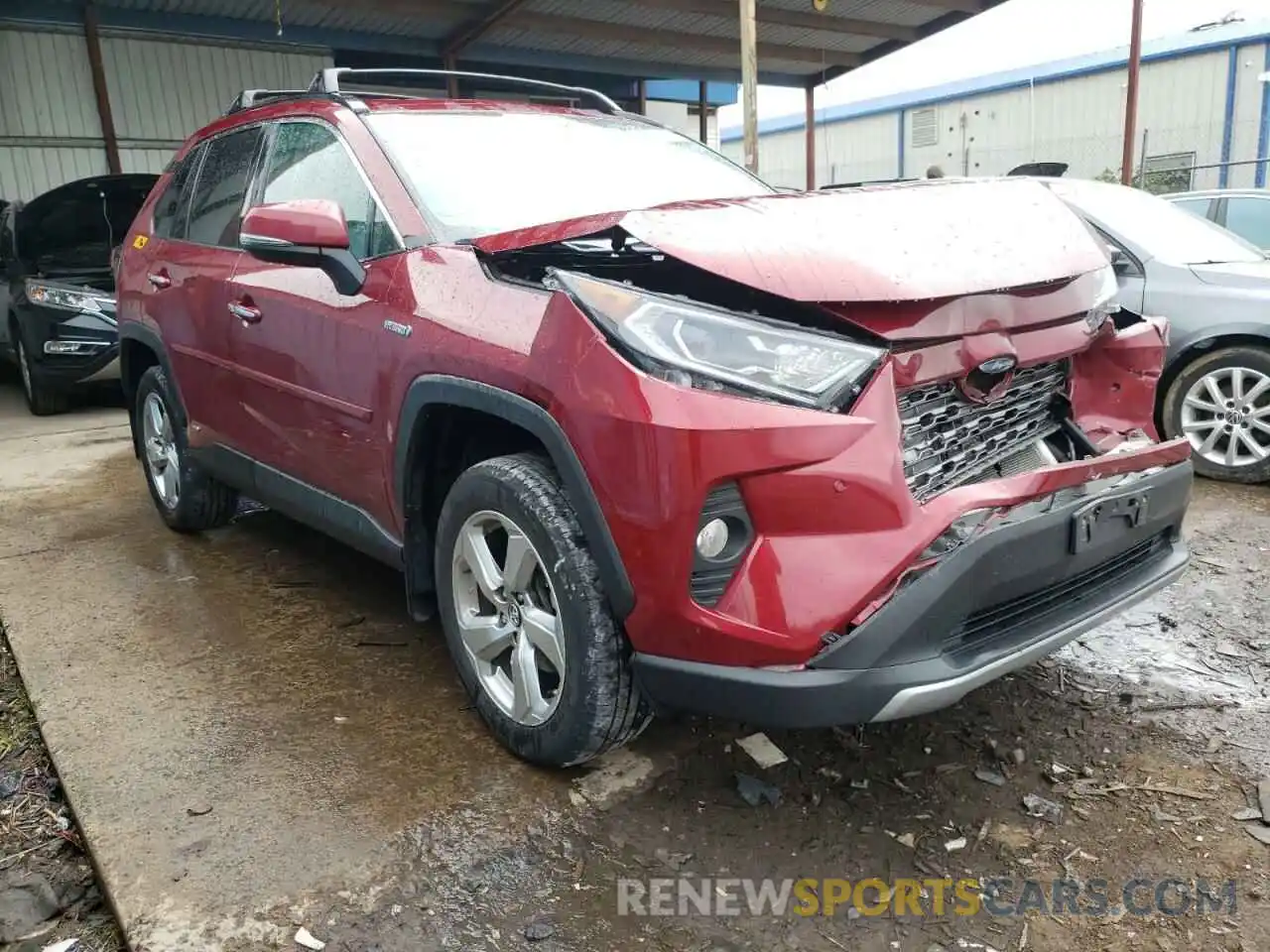 1 Photograph of a damaged car 2T3DWRFV5KW025739 TOYOTA RAV4 2019