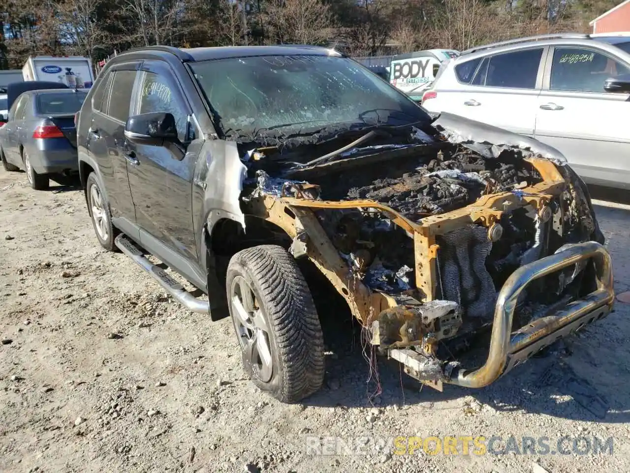 1 Photograph of a damaged car 2T3DWRFV5KW039303 TOYOTA RAV4 2019