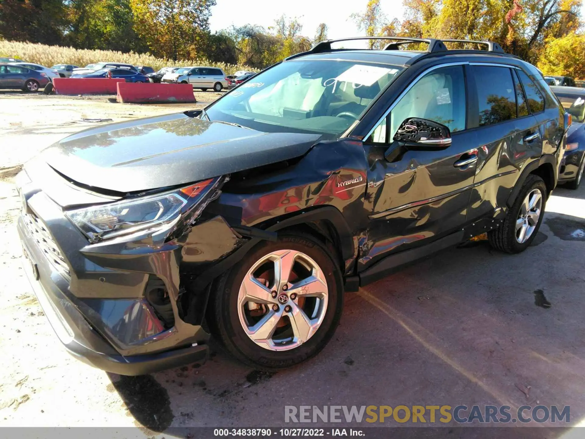 2 Photograph of a damaged car 2T3DWRFV6KW009968 TOYOTA RAV4 2019