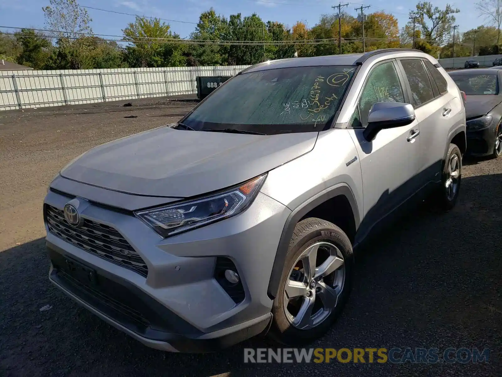 2 Photograph of a damaged car 2T3DWRFV6KW013499 TOYOTA RAV4 2019