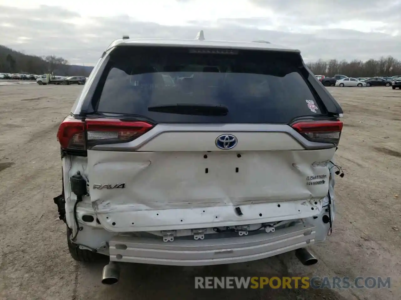 6 Photograph of a damaged car 2T3DWRFV6KW016094 TOYOTA RAV4 2019