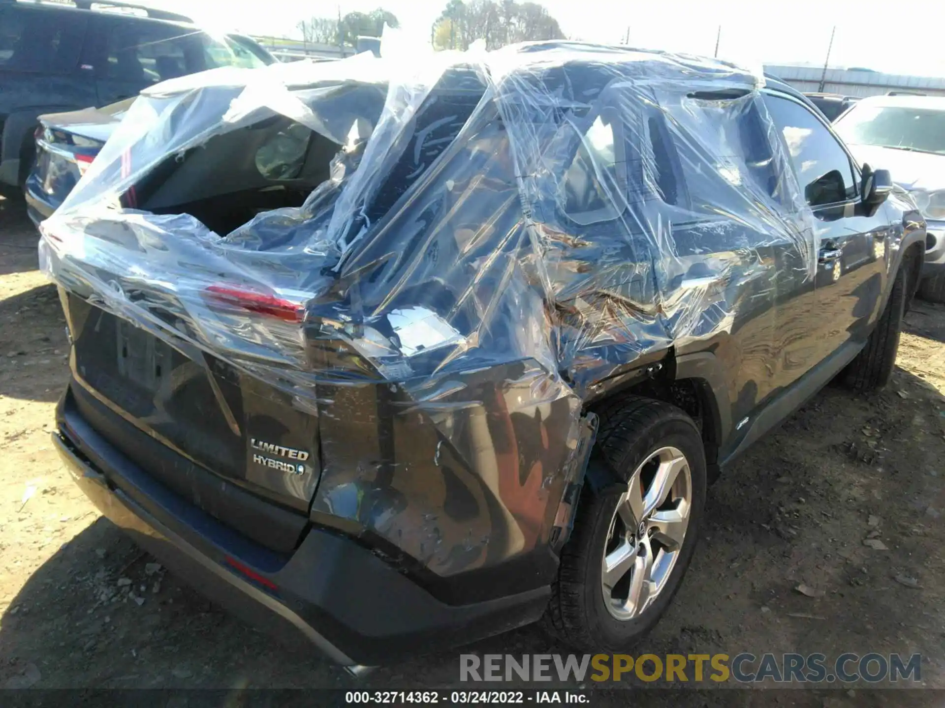 4 Photograph of a damaged car 2T3DWRFV6KW024485 TOYOTA RAV4 2019