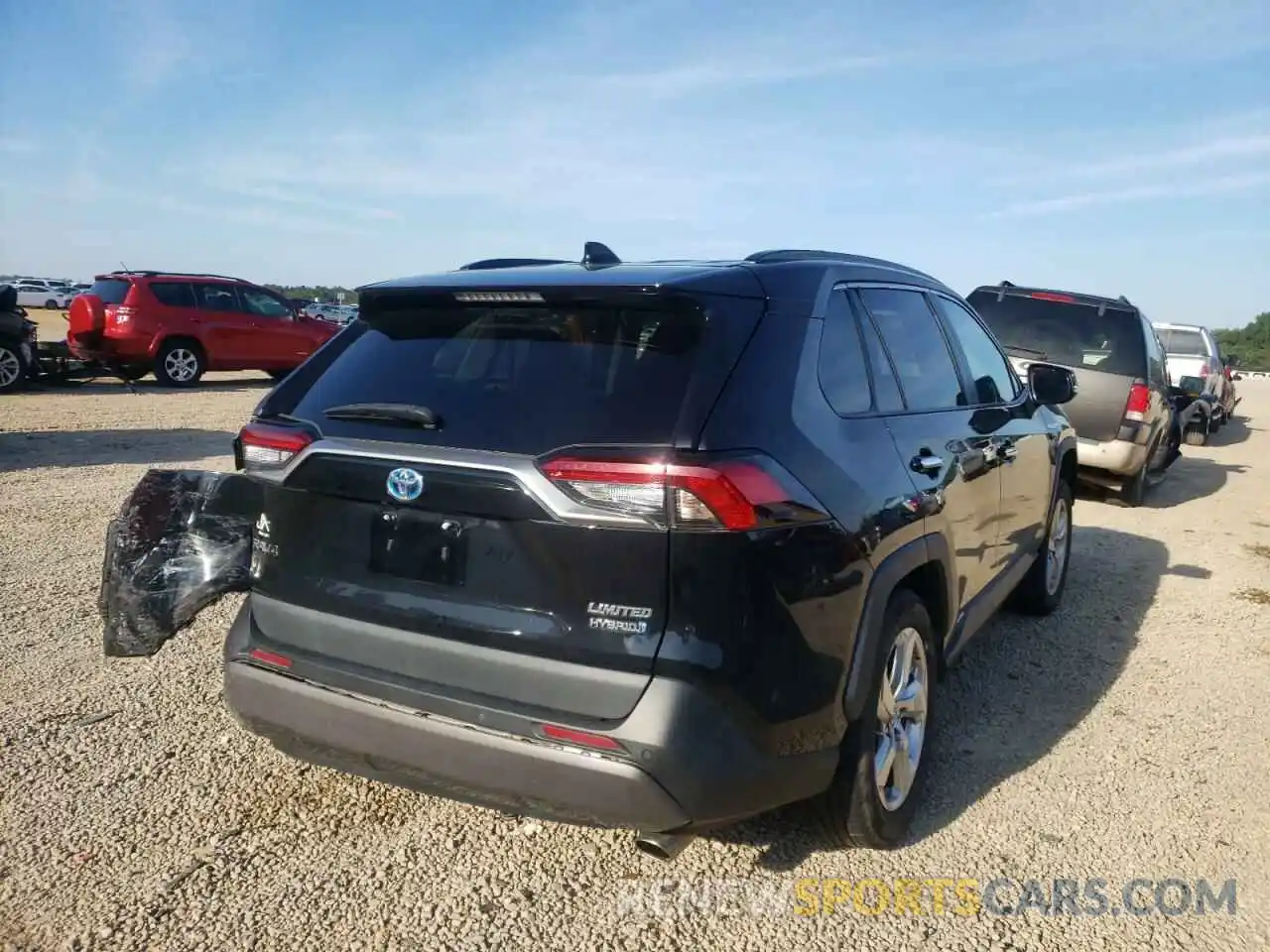 4 Photograph of a damaged car 2T3DWRFV7KW010532 TOYOTA RAV4 2019