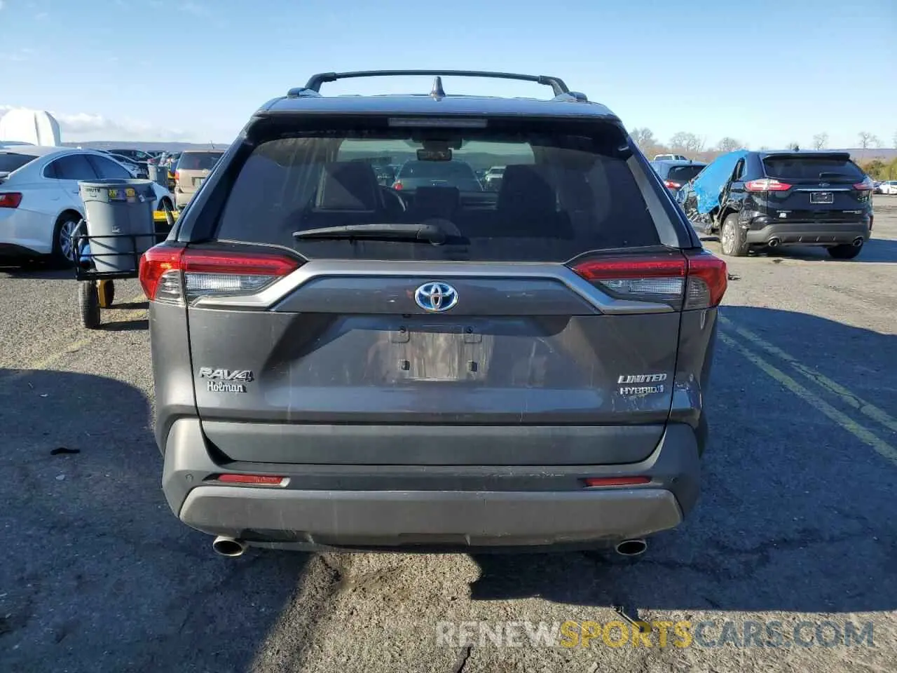 6 Photograph of a damaged car 2T3DWRFV9KW021449 TOYOTA RAV4 2019