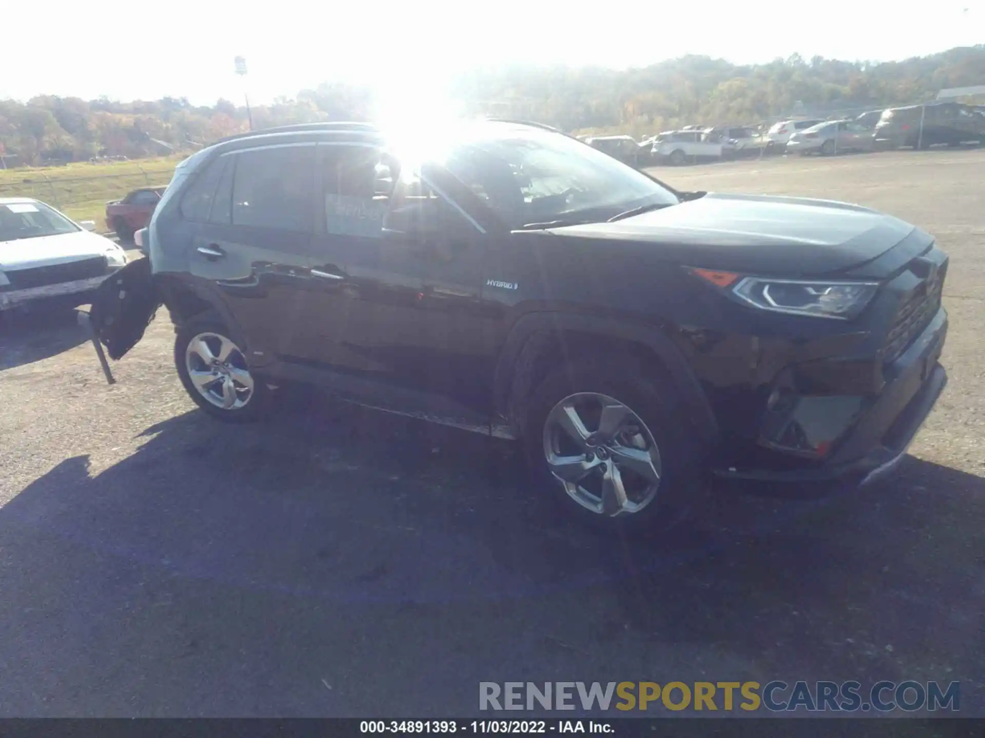 1 Photograph of a damaged car 2T3DWRFVXKW026210 TOYOTA RAV4 2019