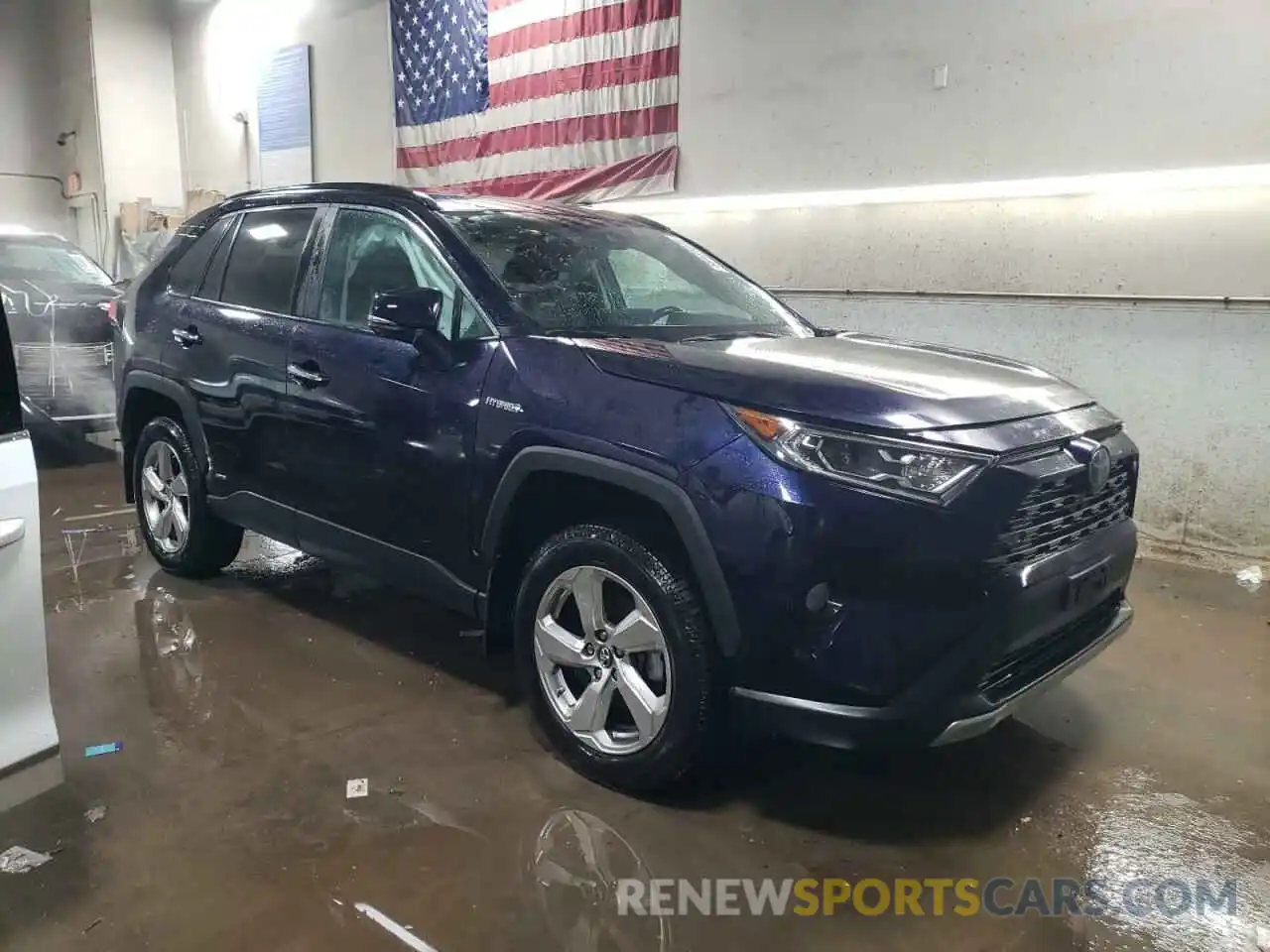 4 Photograph of a damaged car 2T3DWRFVXKW031102 TOYOTA RAV4 2019