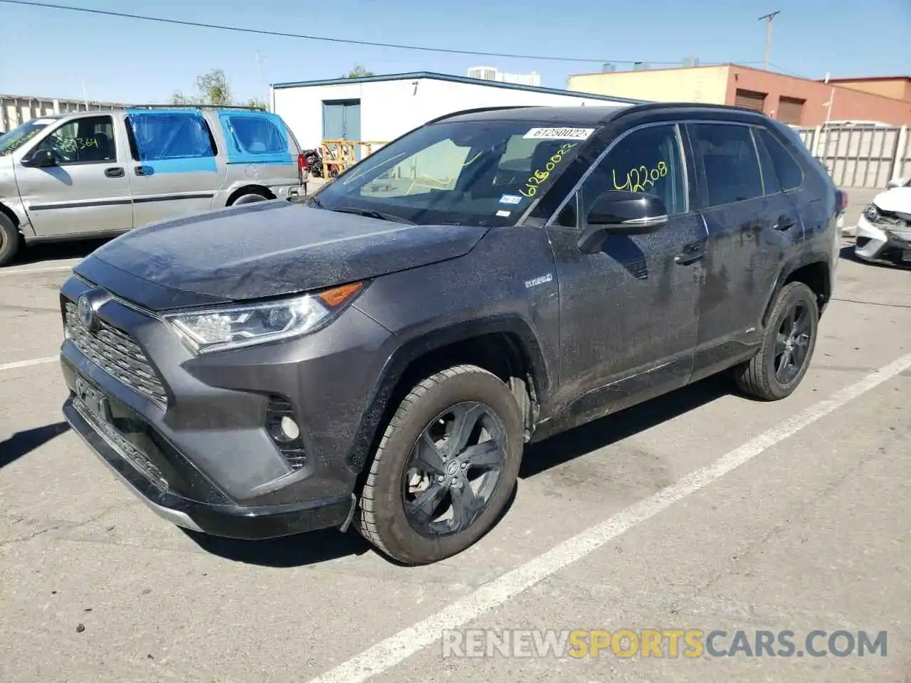 2 Photograph of a damaged car 2T3EWRFV1KW009252 TOYOTA RAV4 2019