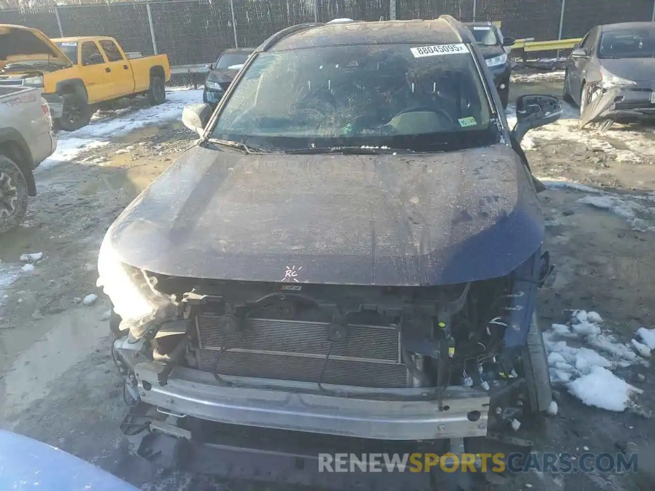 5 Photograph of a damaged car 2T3EWRFV1KW041182 TOYOTA RAV4 2019